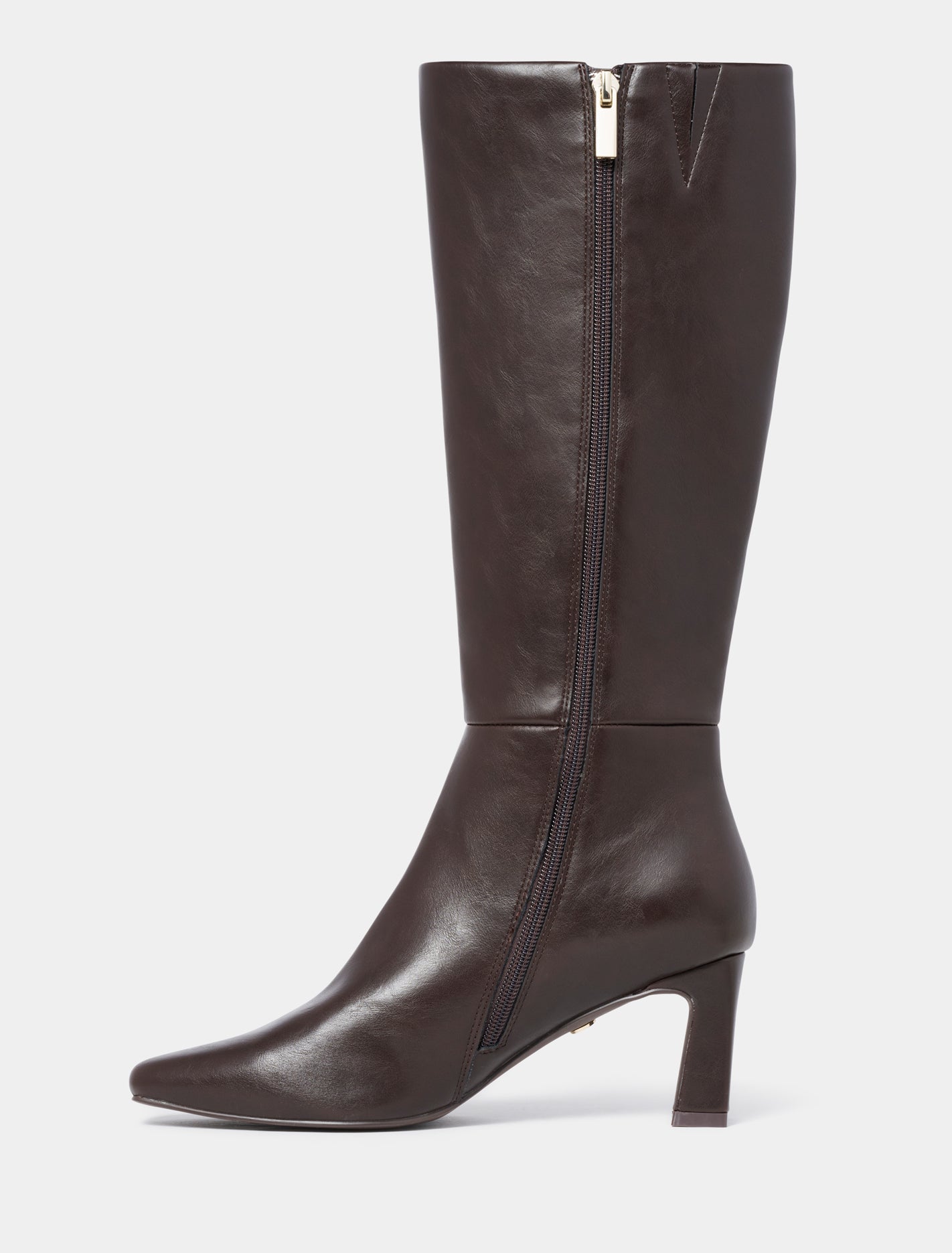 Tatum Shaped Heel Knee Boot Chocolate Brown_mannequin