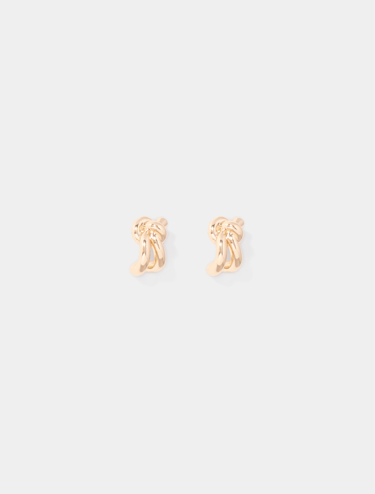 Esther Knot Small Earrings Gold_mannequin