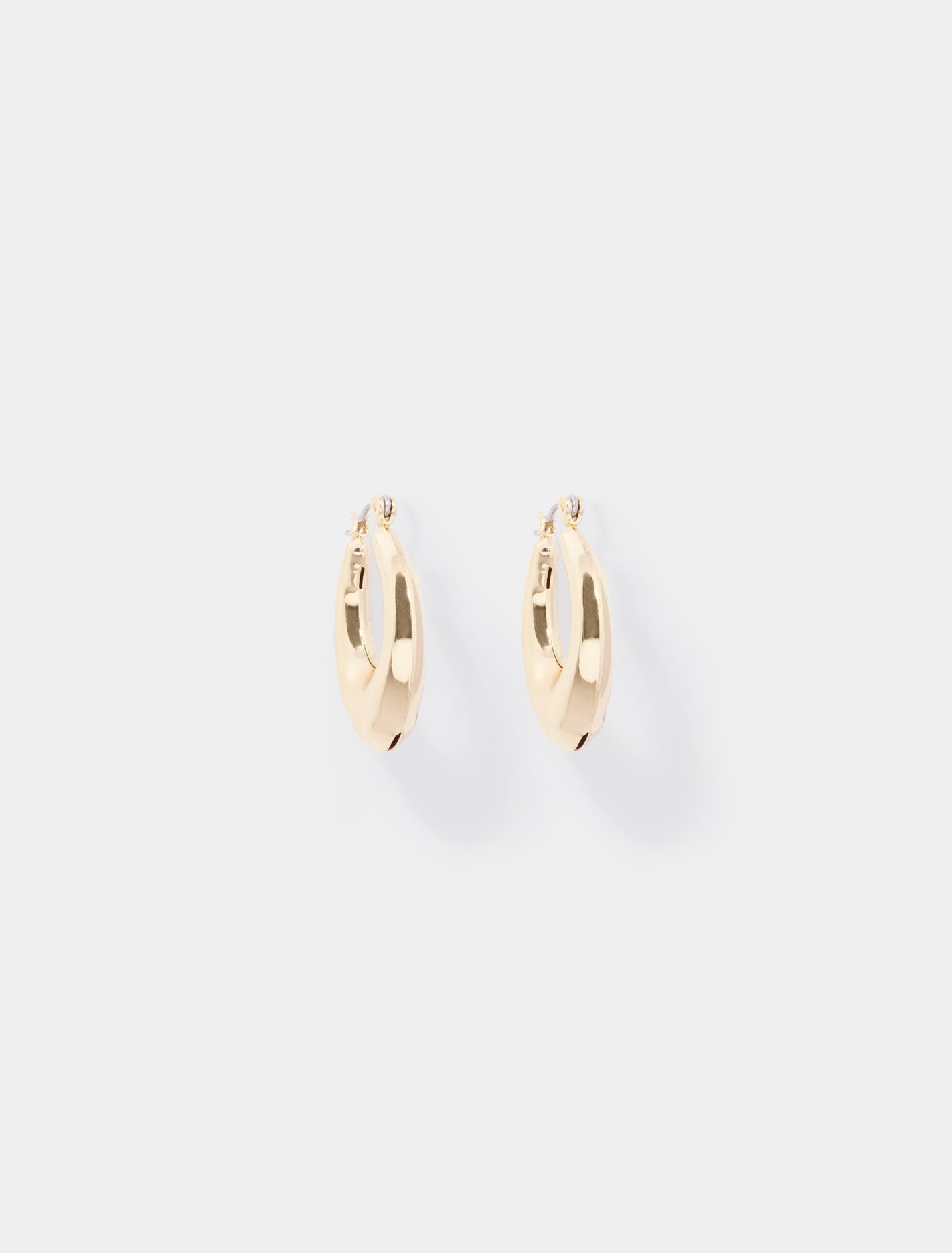 Hannah Hinge Chunky Hoop Earrings Gold Plated_mannequin
