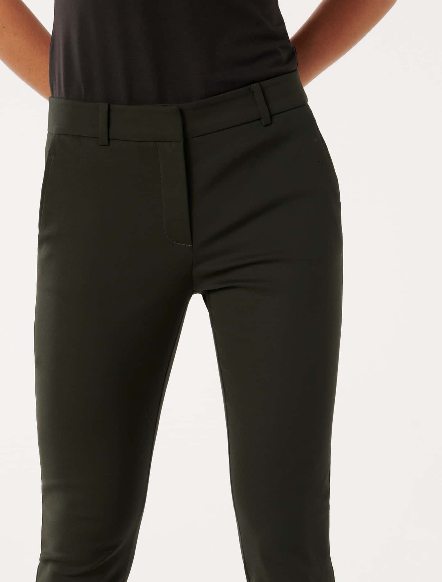 Grace 7/8th Slim Pants Pine Suit