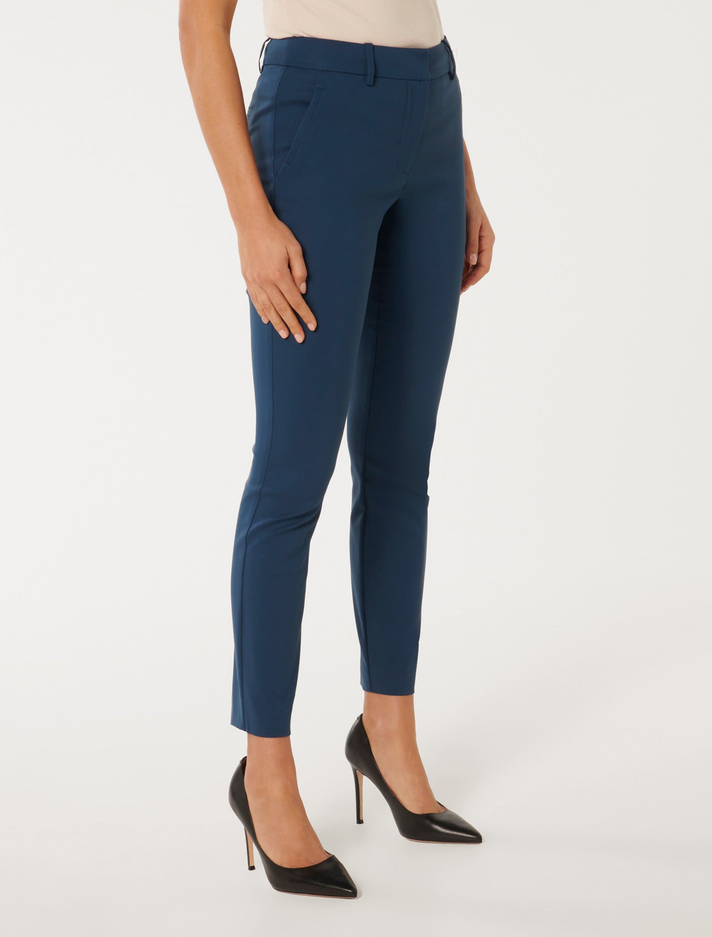 Grace 7/8th Slim Pants Winter Blue Suit