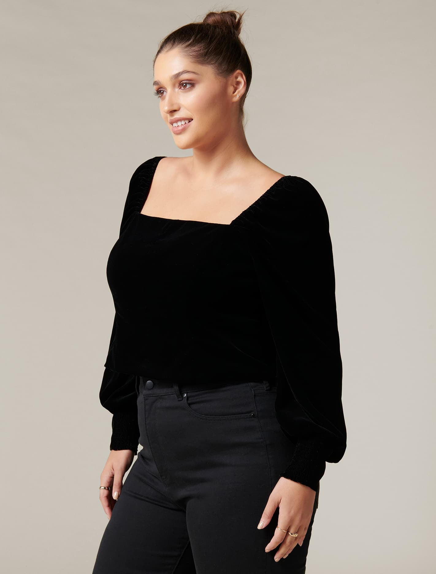 Hazel Curve Velvet Josephine Top Black
