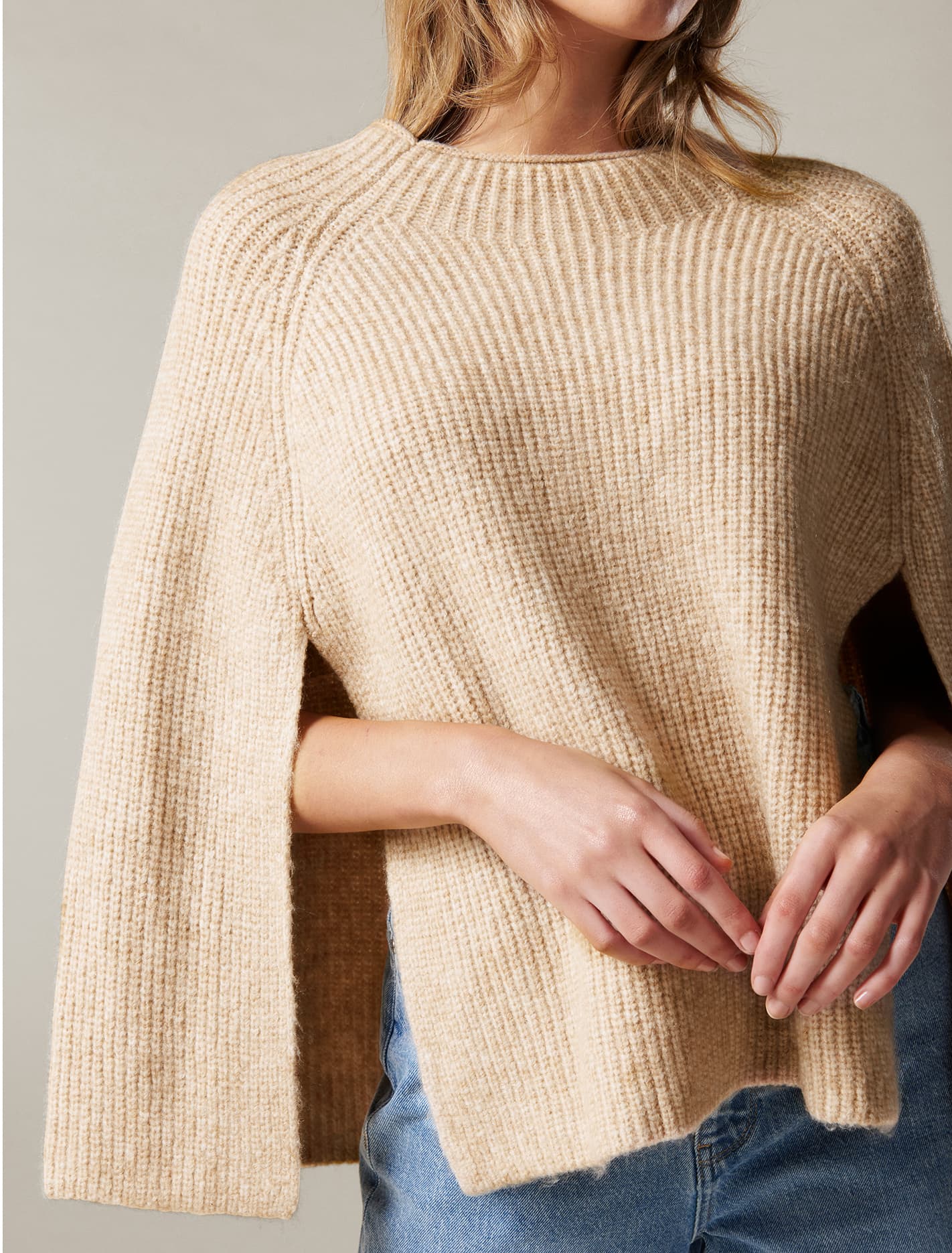 Martha Cable Poncho Camel Marle