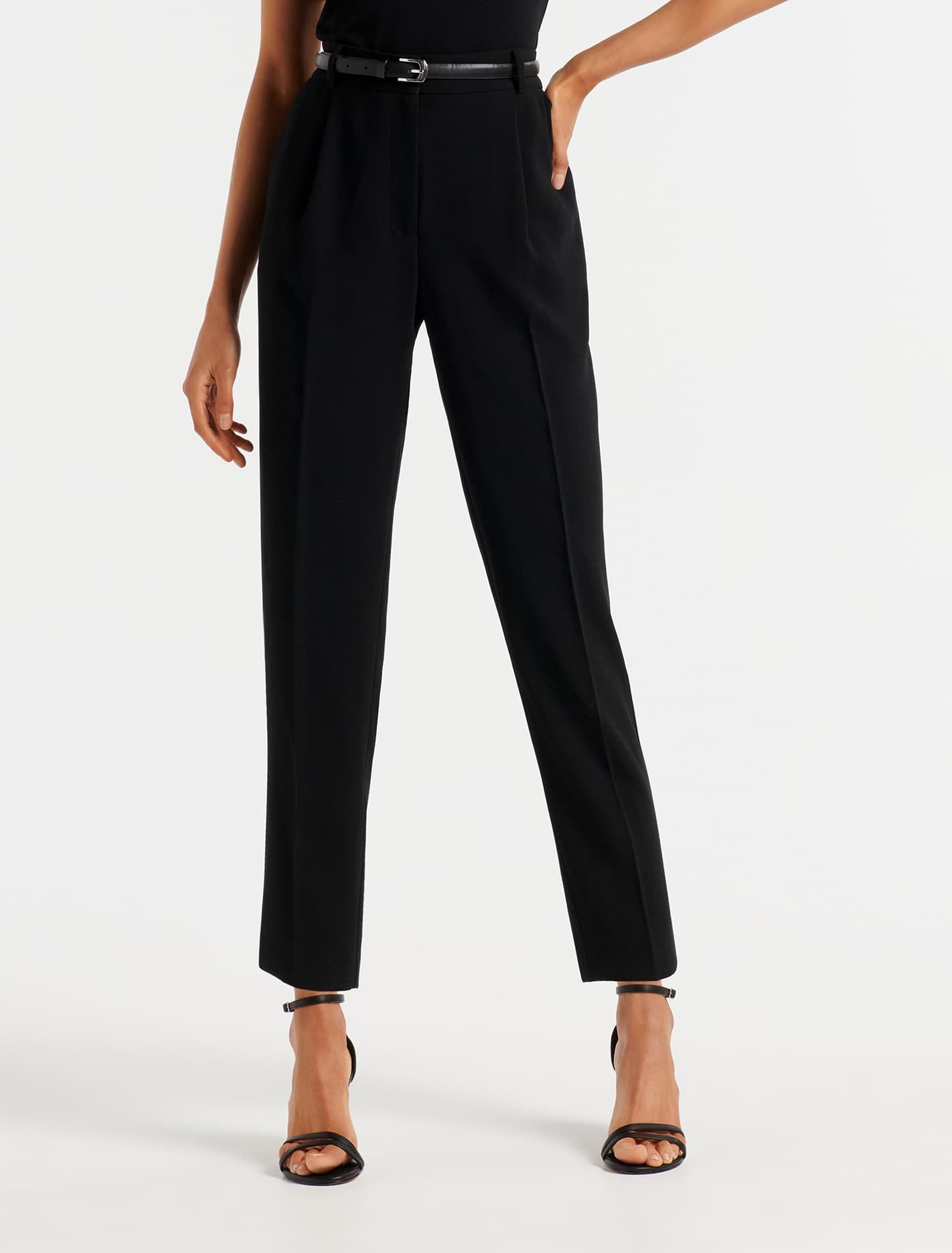 Carmen Petite Belted Tapered Pants Black