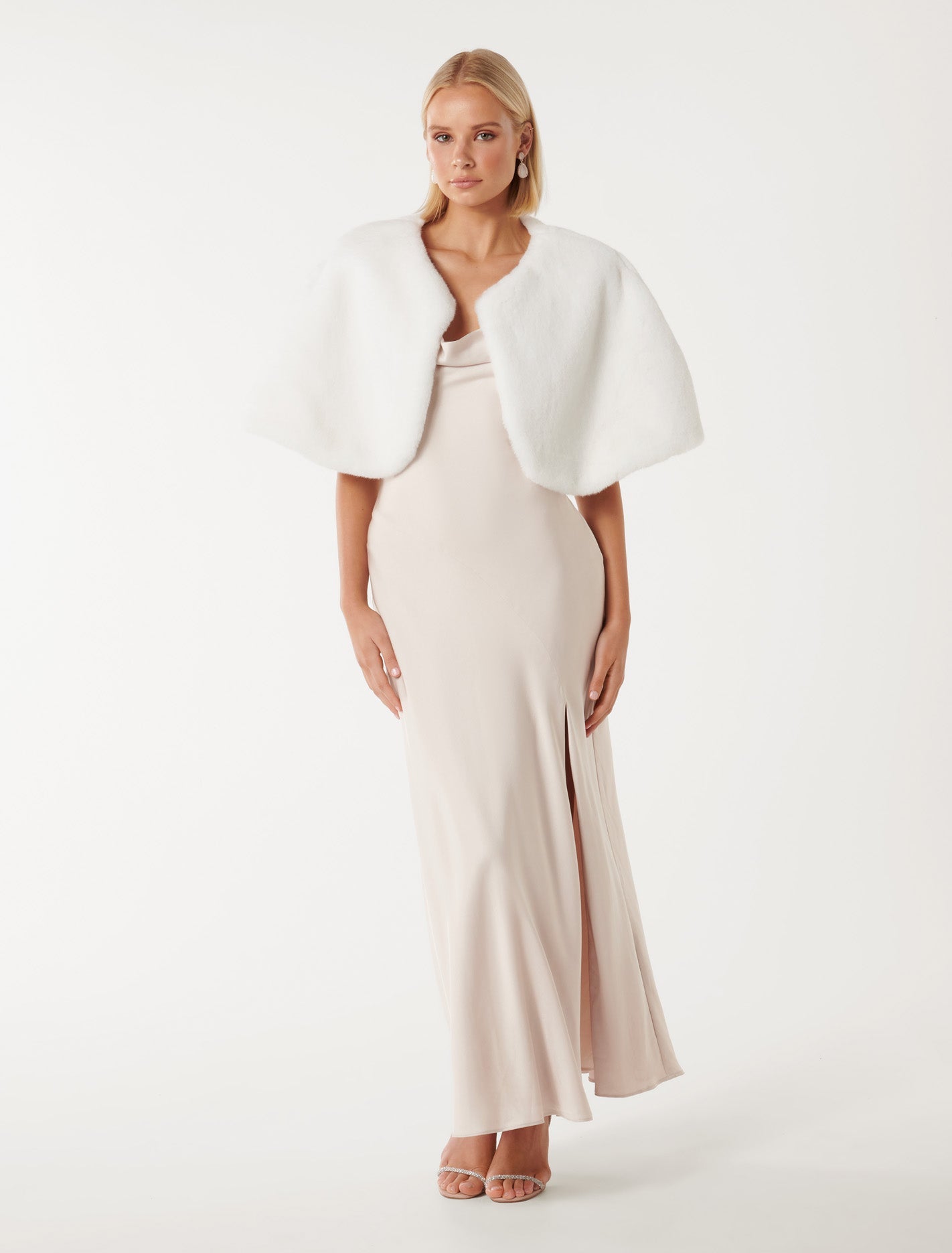 Clarissa Faux Fur Capelet Porcelain