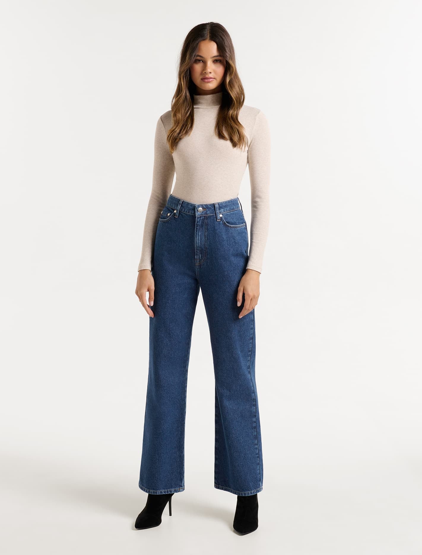 Ivy High Rise 90s Straight Jean Dark Wash