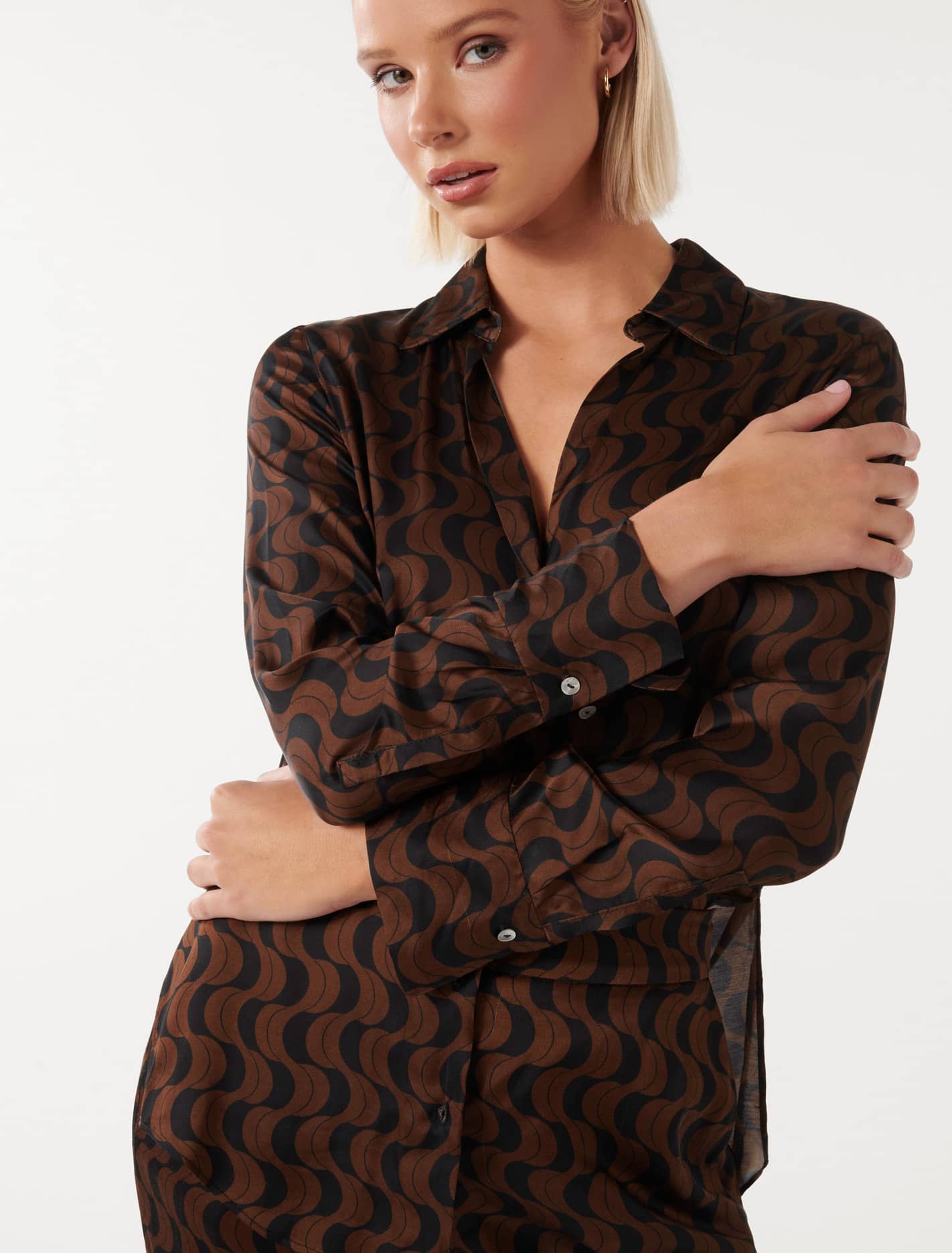 Lila Longline Printed Satin Shirt Dark Harper Geo