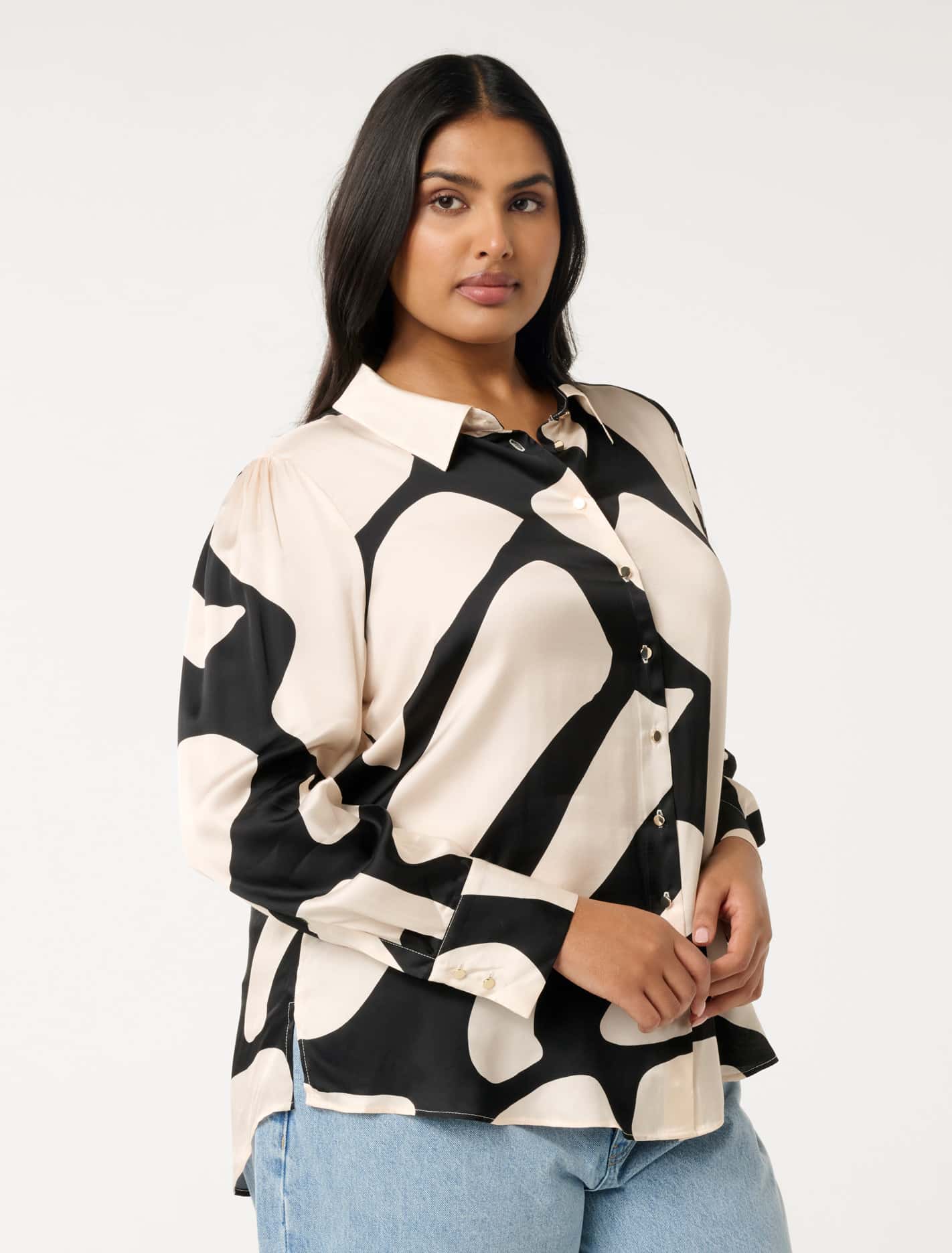 Lila Curve Longline Shirt Large Novara Abstract