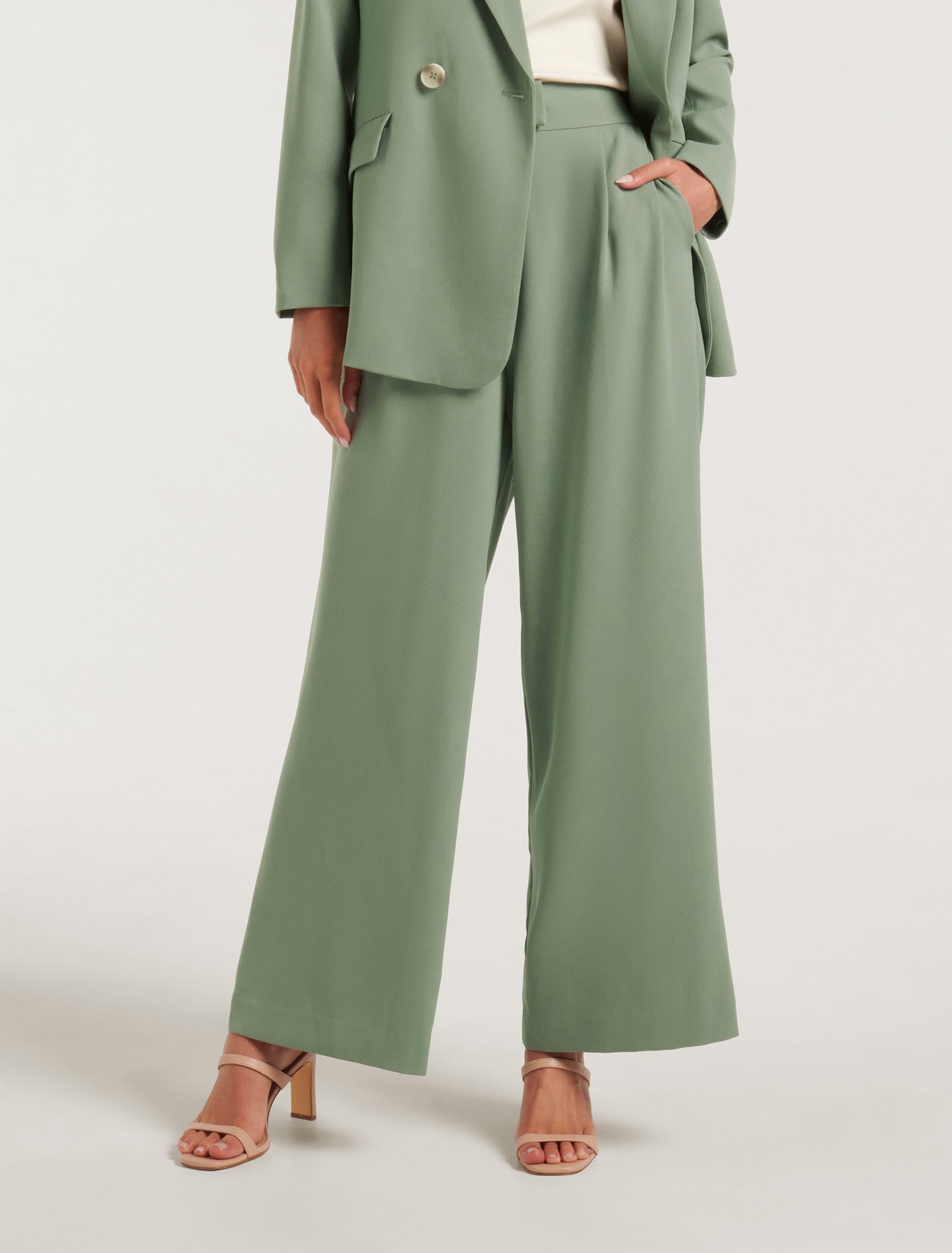 Nylah Petite Wide-Leg Pants Soft Green