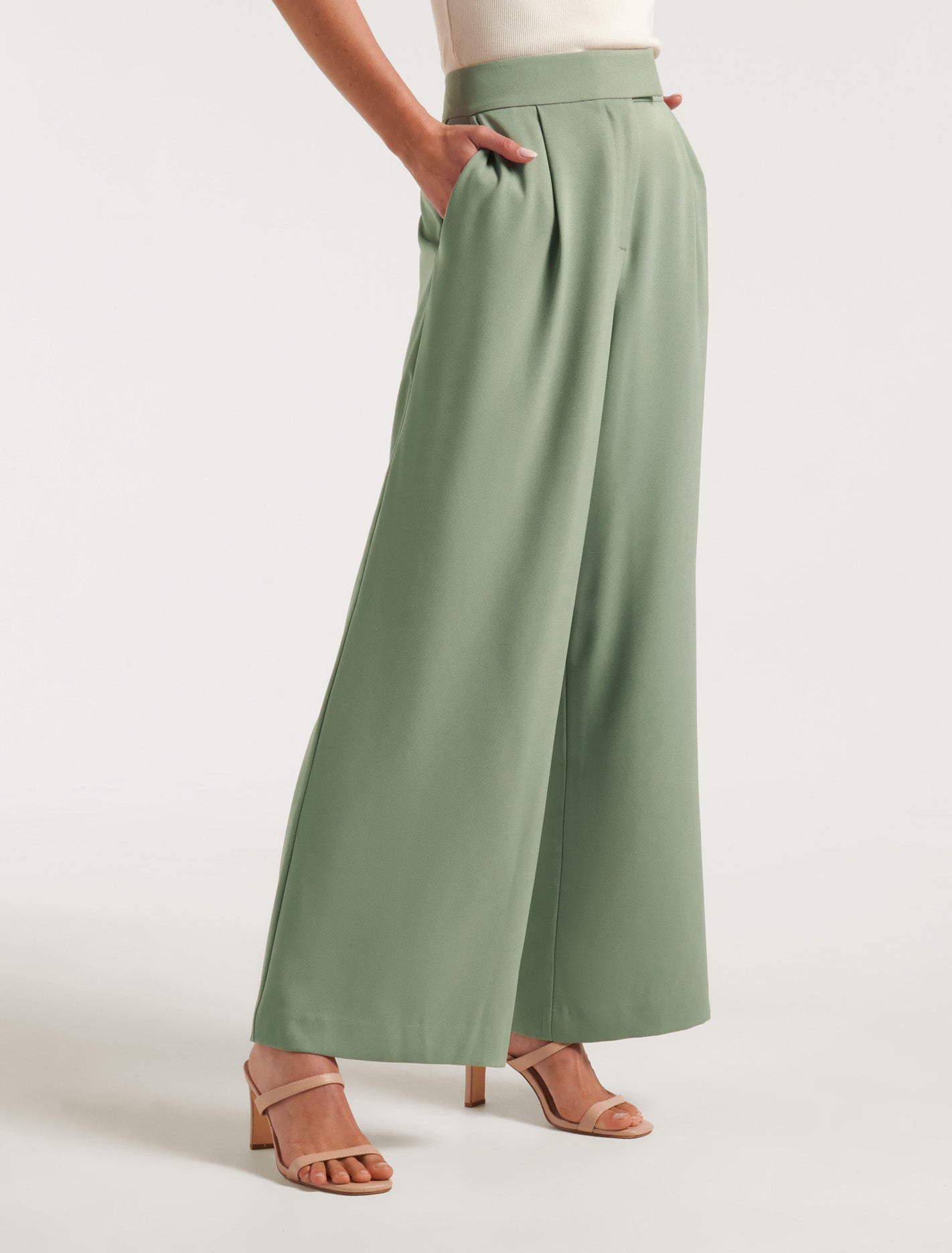 Nylah Petite Wide-Leg Pants Soft Green