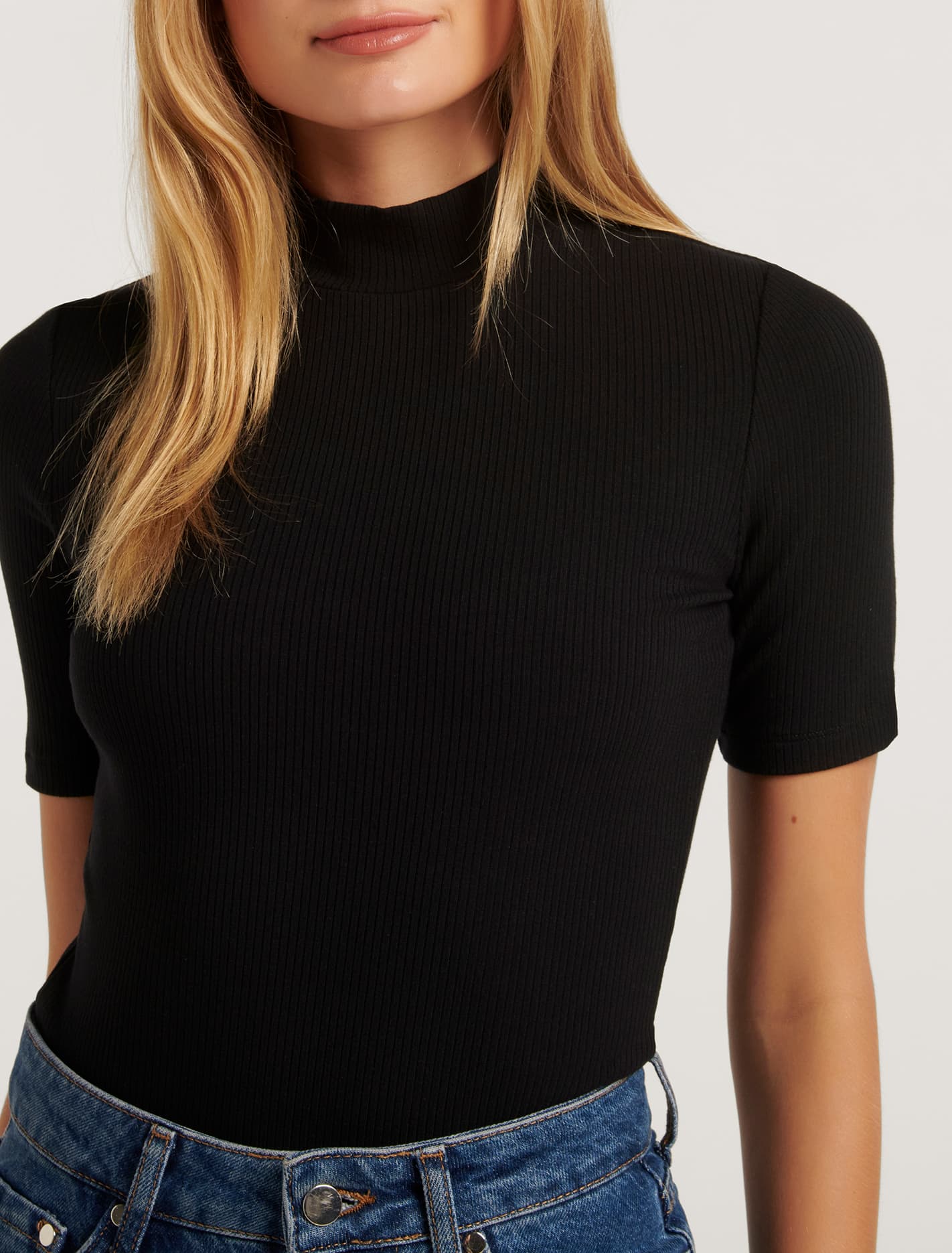Jessa Mockneck Half Sleeve Tee Black