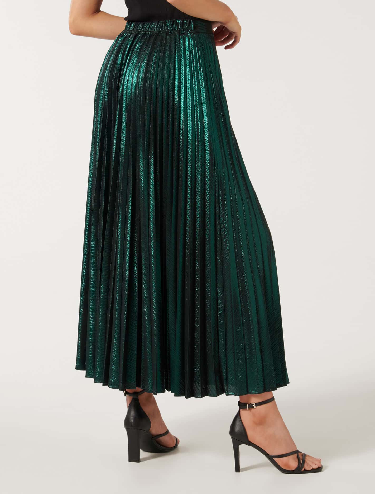 Rylee Metallic Pleated Skirt Green