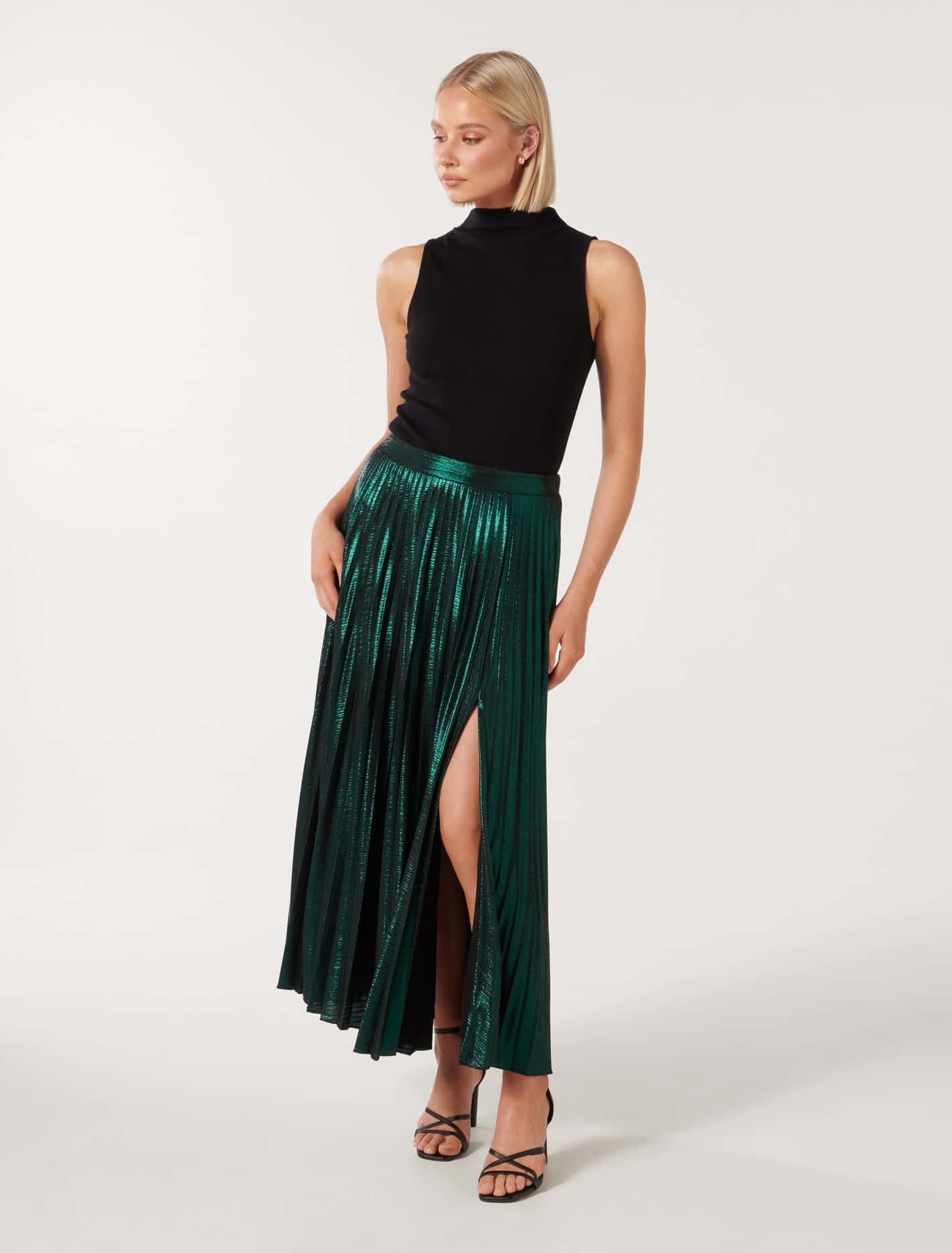 Rylee Metallic Pleated Skirt Green