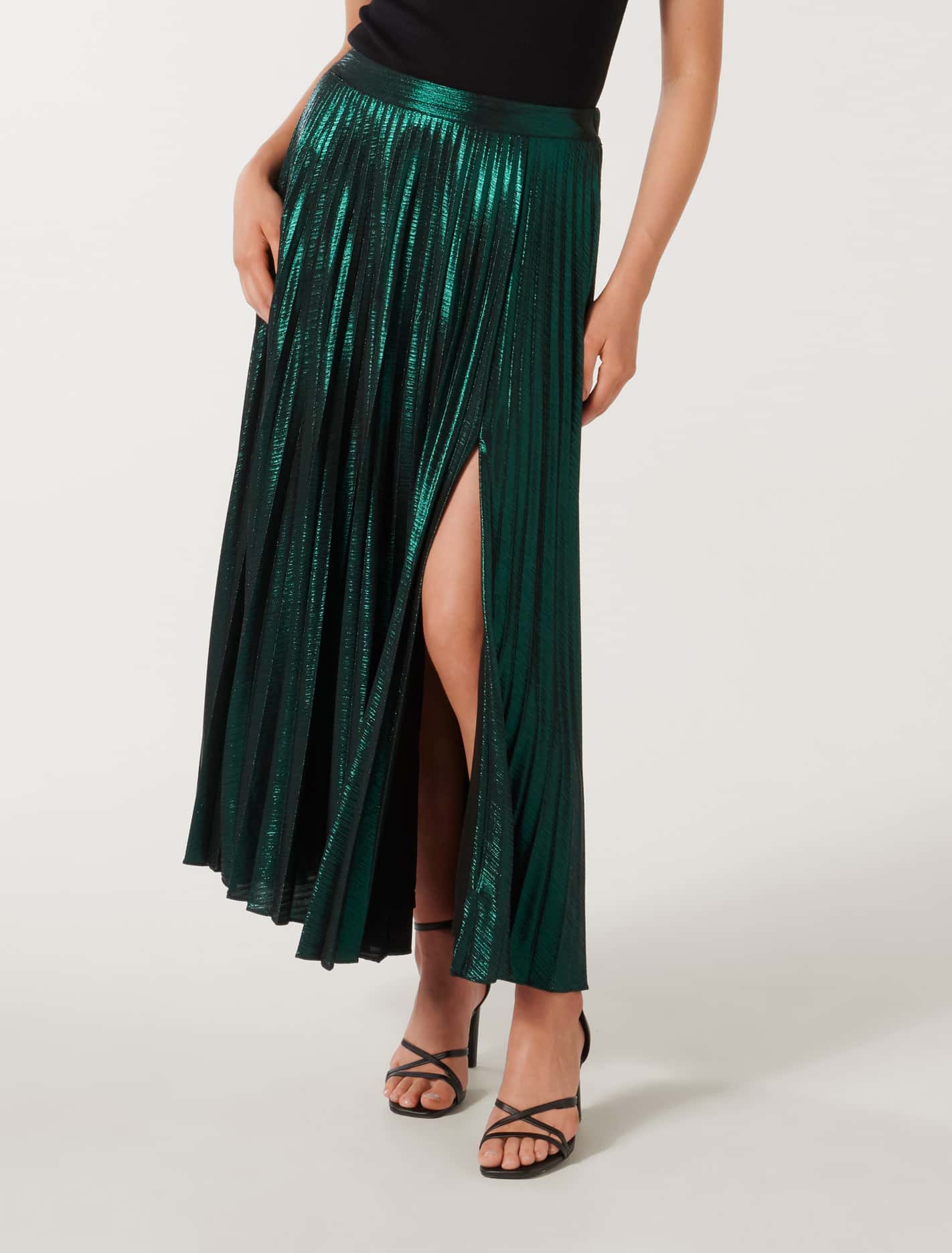 Rylee Metallic Pleated Skirt Green
