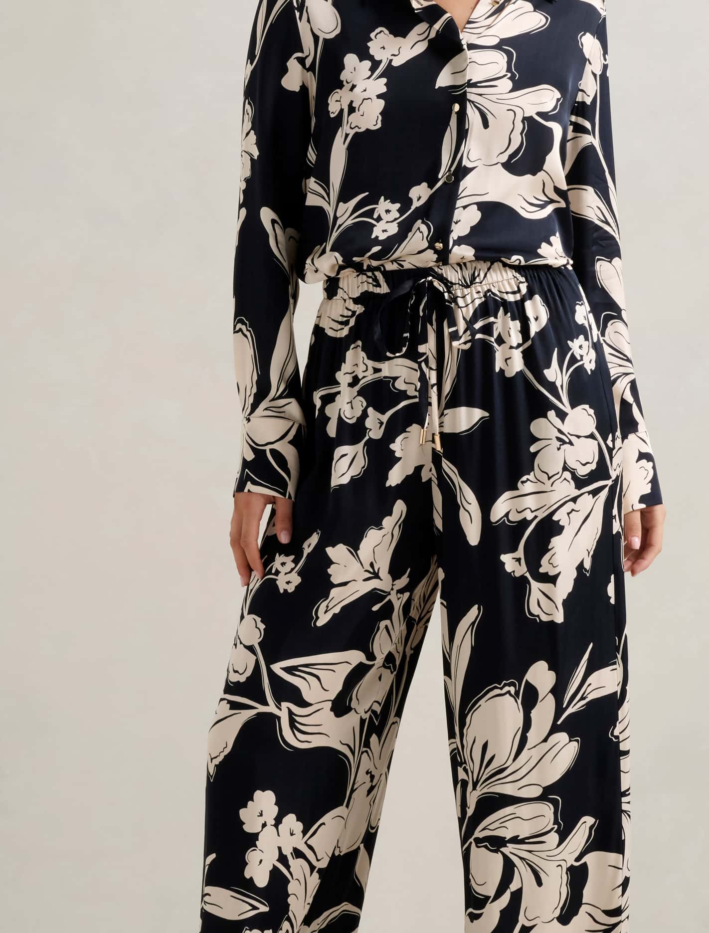 Serena Satin Pants Hyland Floral Co-ord