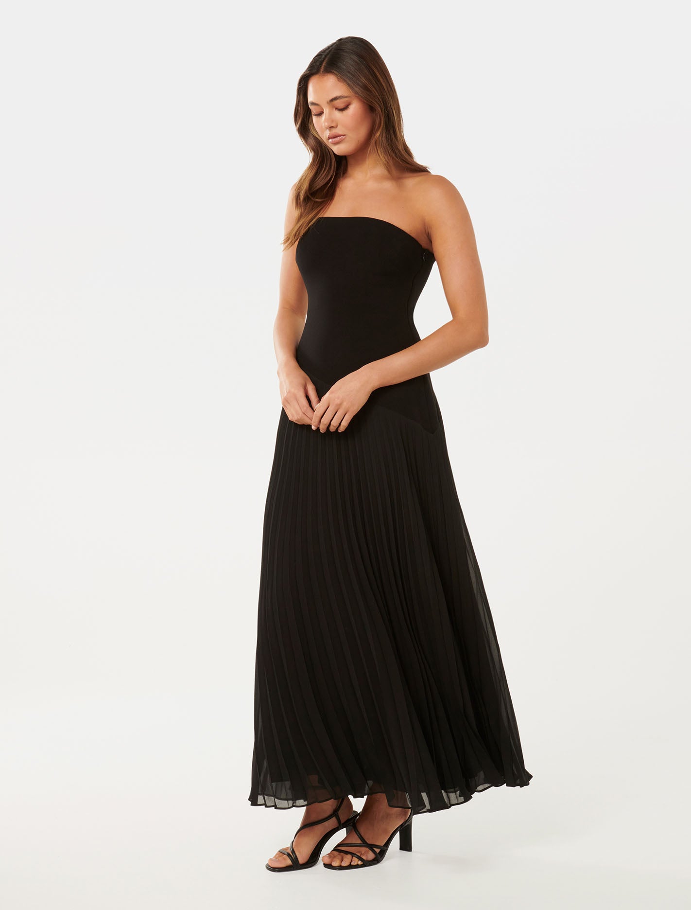 Capri Strapless Pleat Midi Black