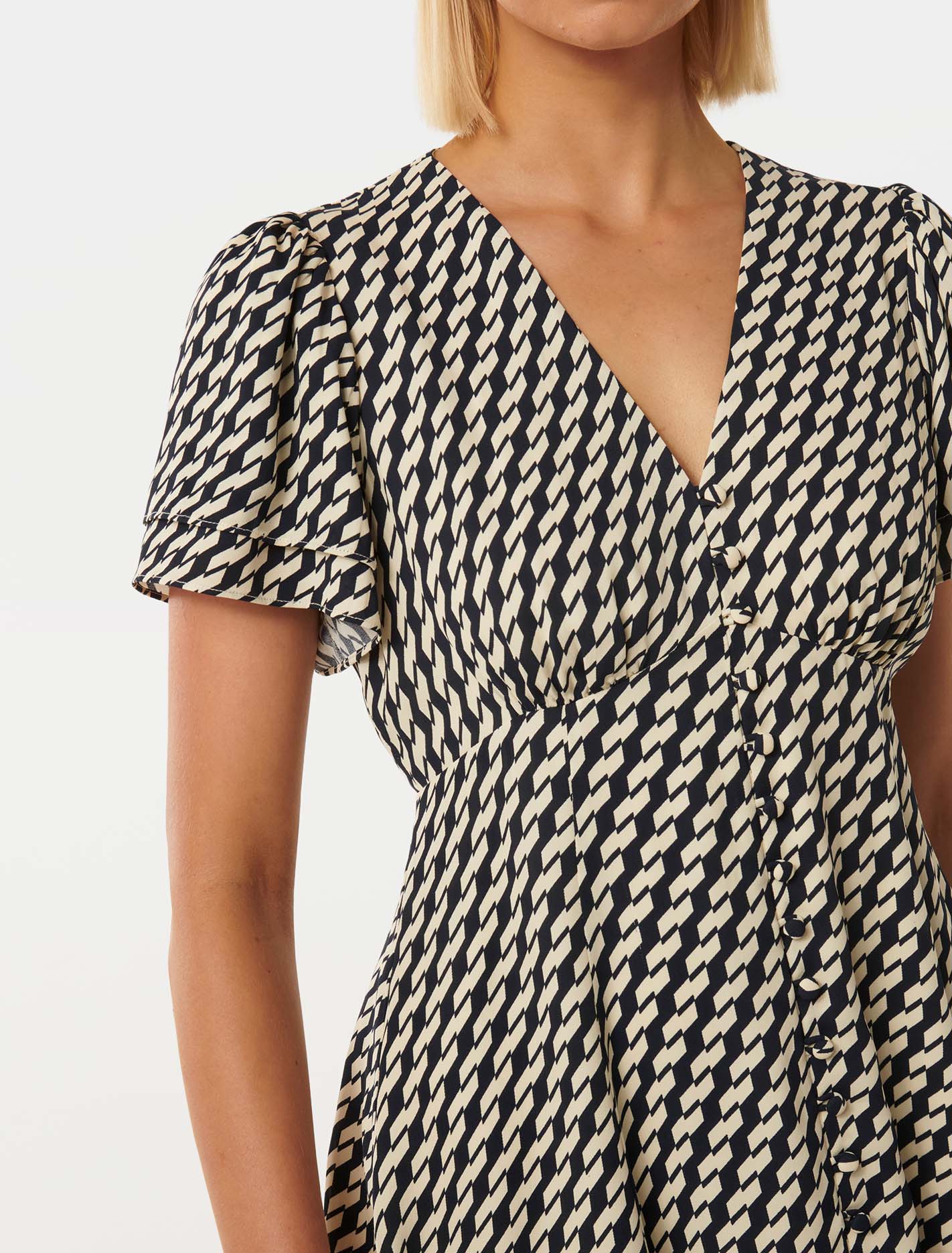 Pria Button Through Mini Bias Davis Geo