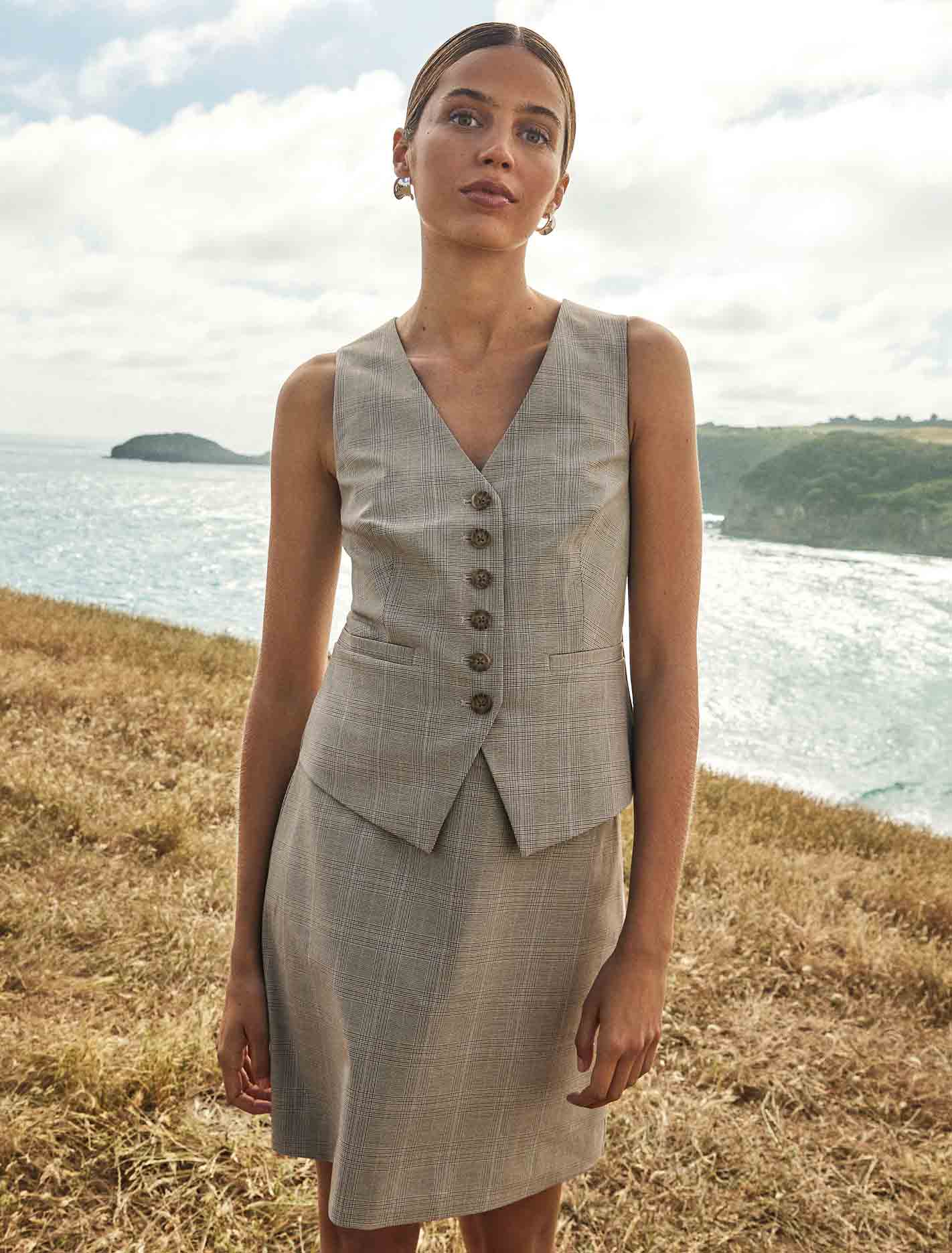 Rose Waistcoat Light Grey Check Suit