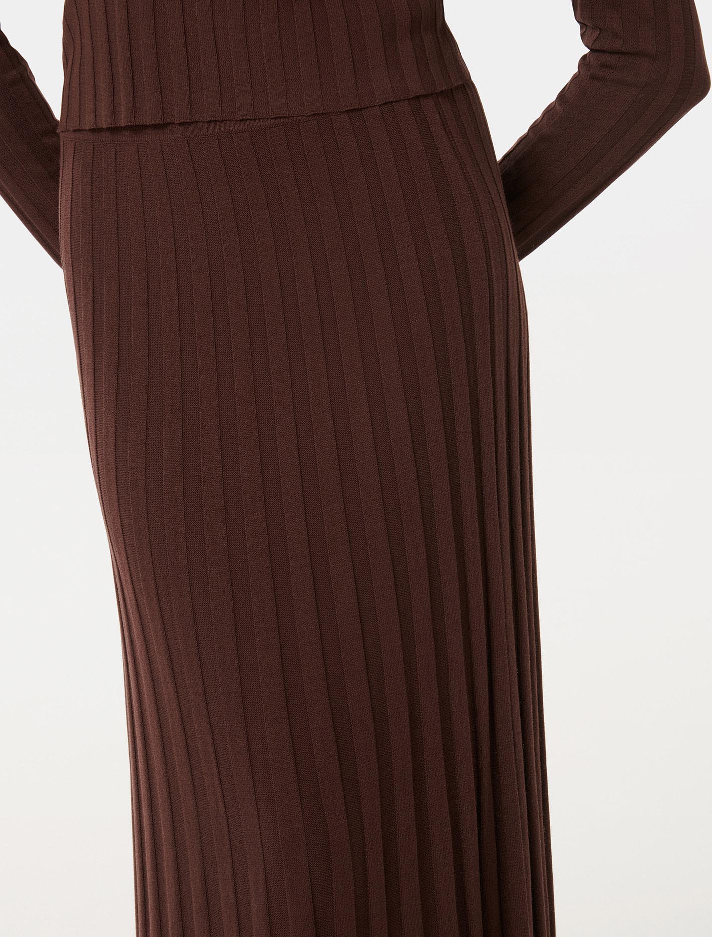 Sylvie Petite Knitted A-Line Skirt Chocolate