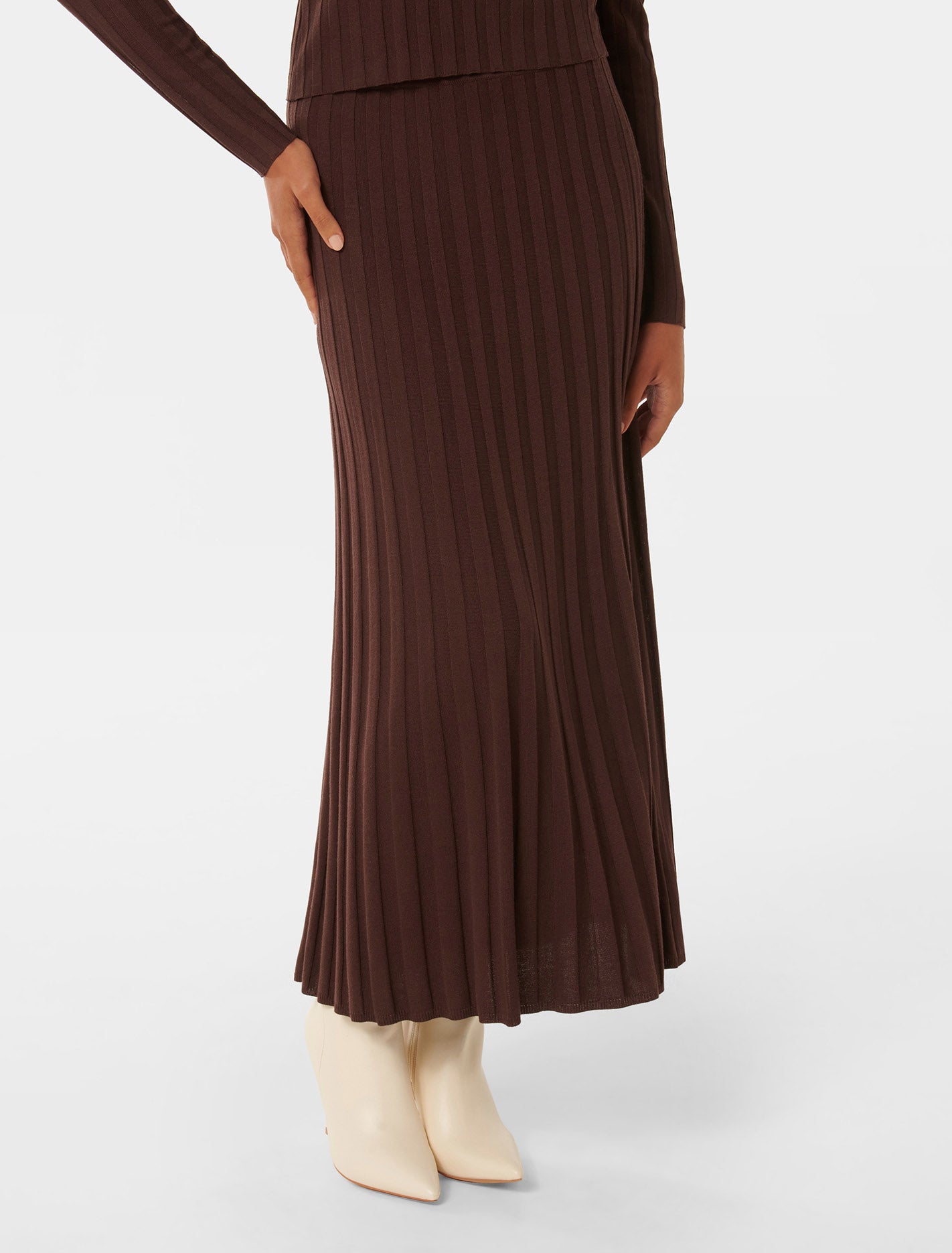 Sylvie Petite Knitted A-Line Skirt Chocolate