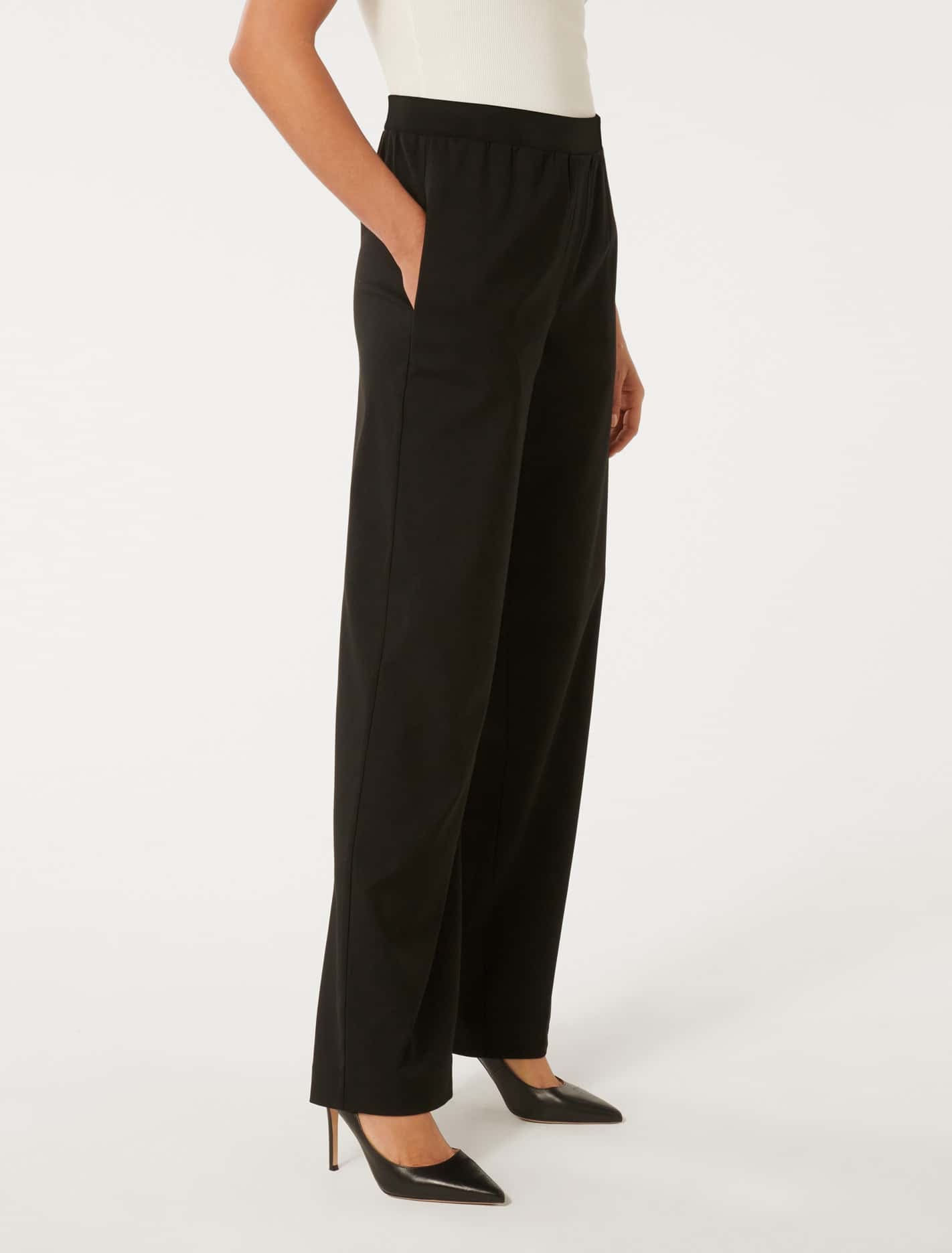 Daria Formal Straight Jogger Black