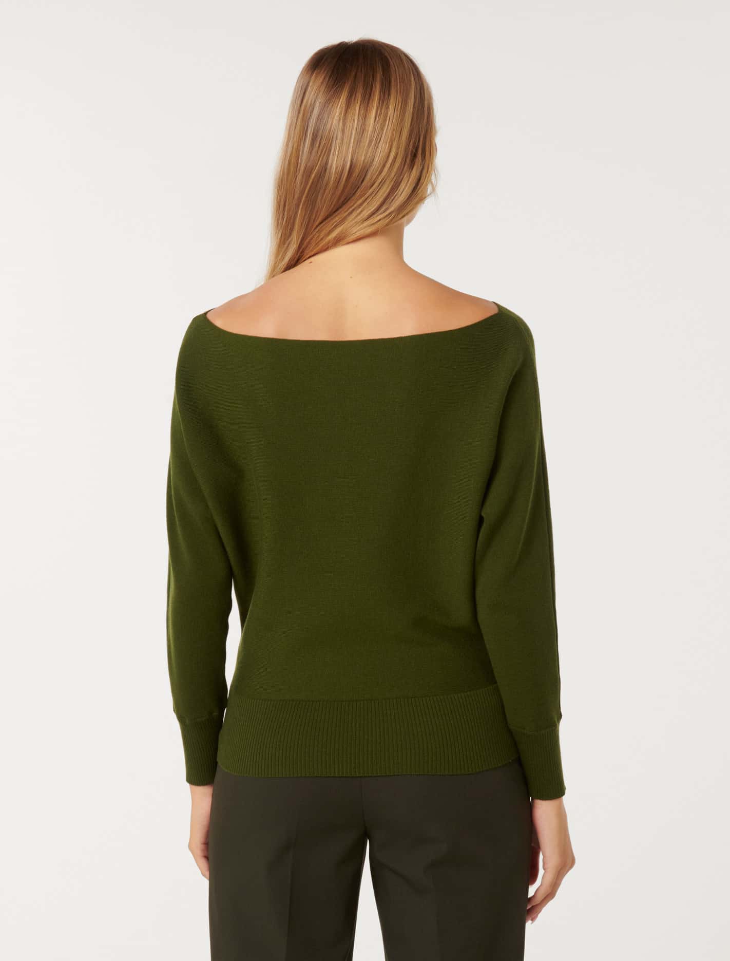 Tilda Tipped Shoulder Knit Jumper Olive