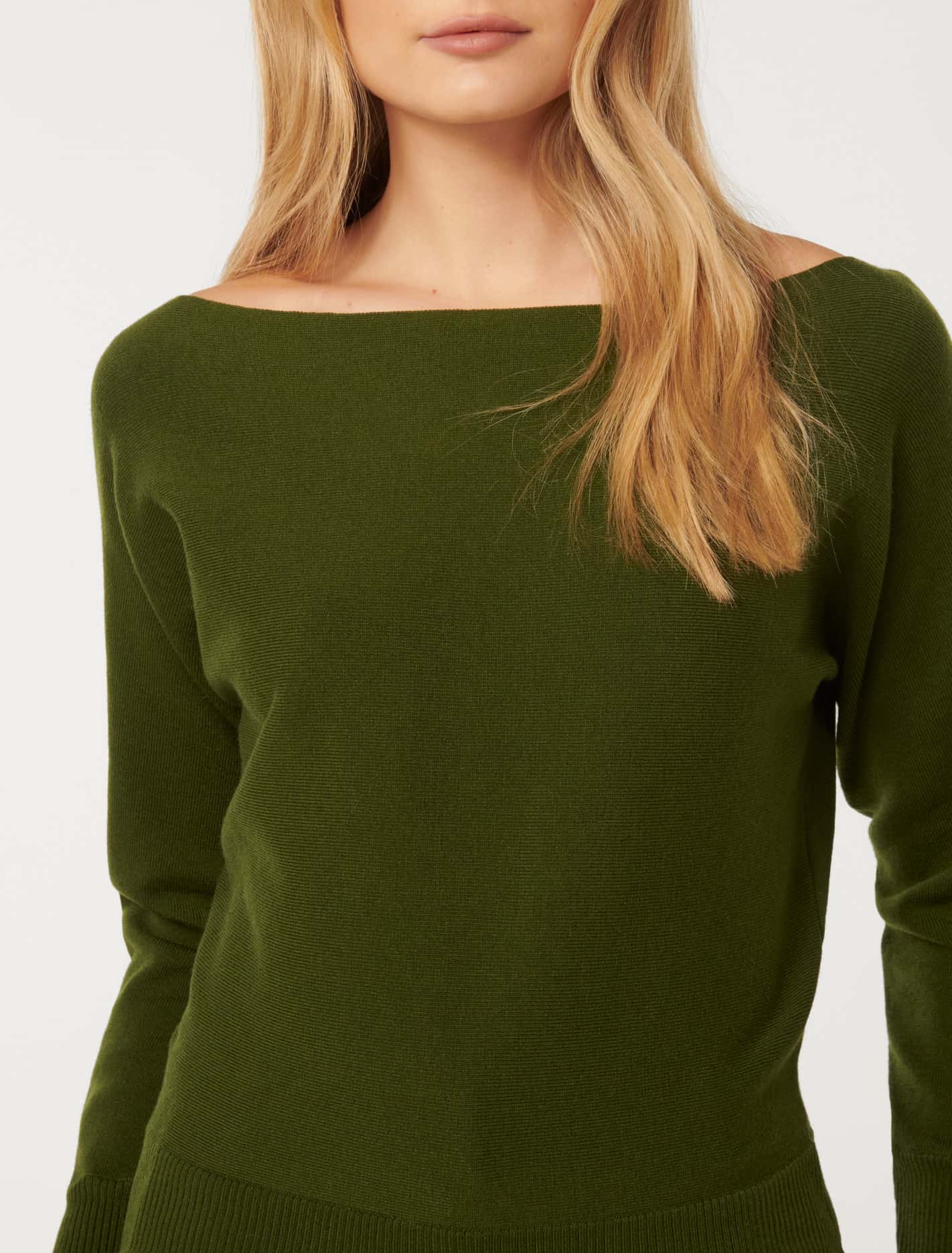 Tilda Tipped Shoulder Knit Jumper Olive
