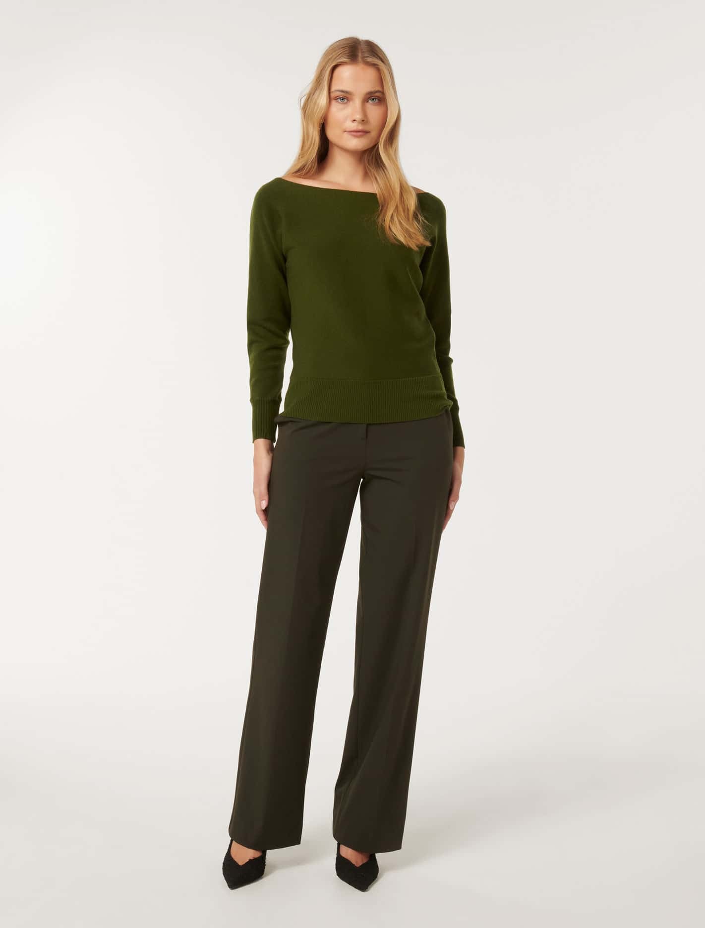 Tilda Tipped Shoulder Knit Jumper Olive