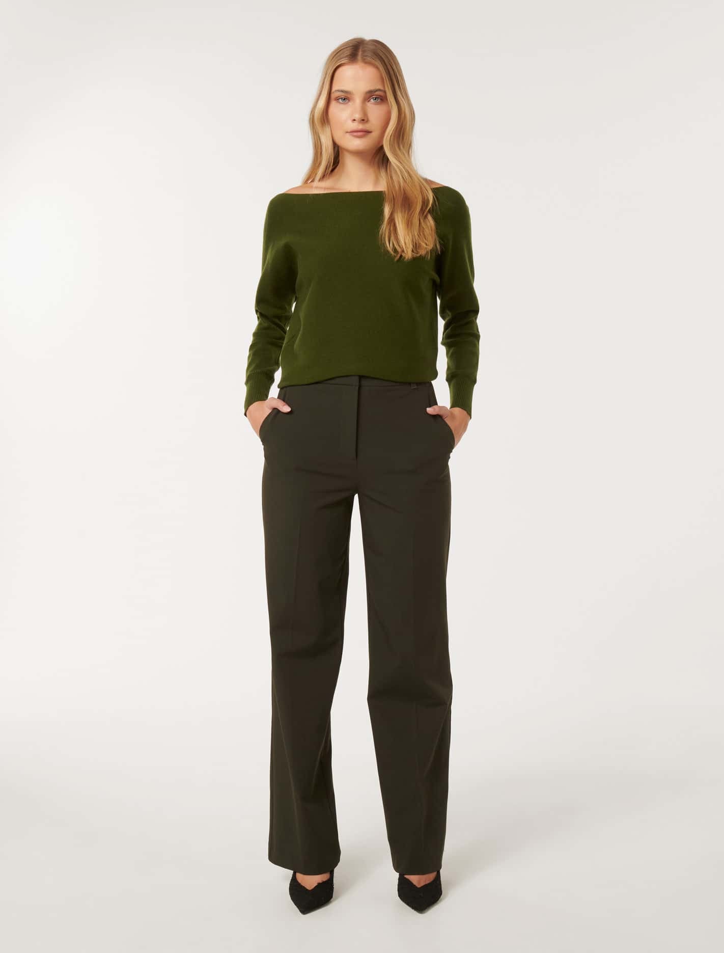 Tilda Tipped Shoulder Knit Jumper Olive