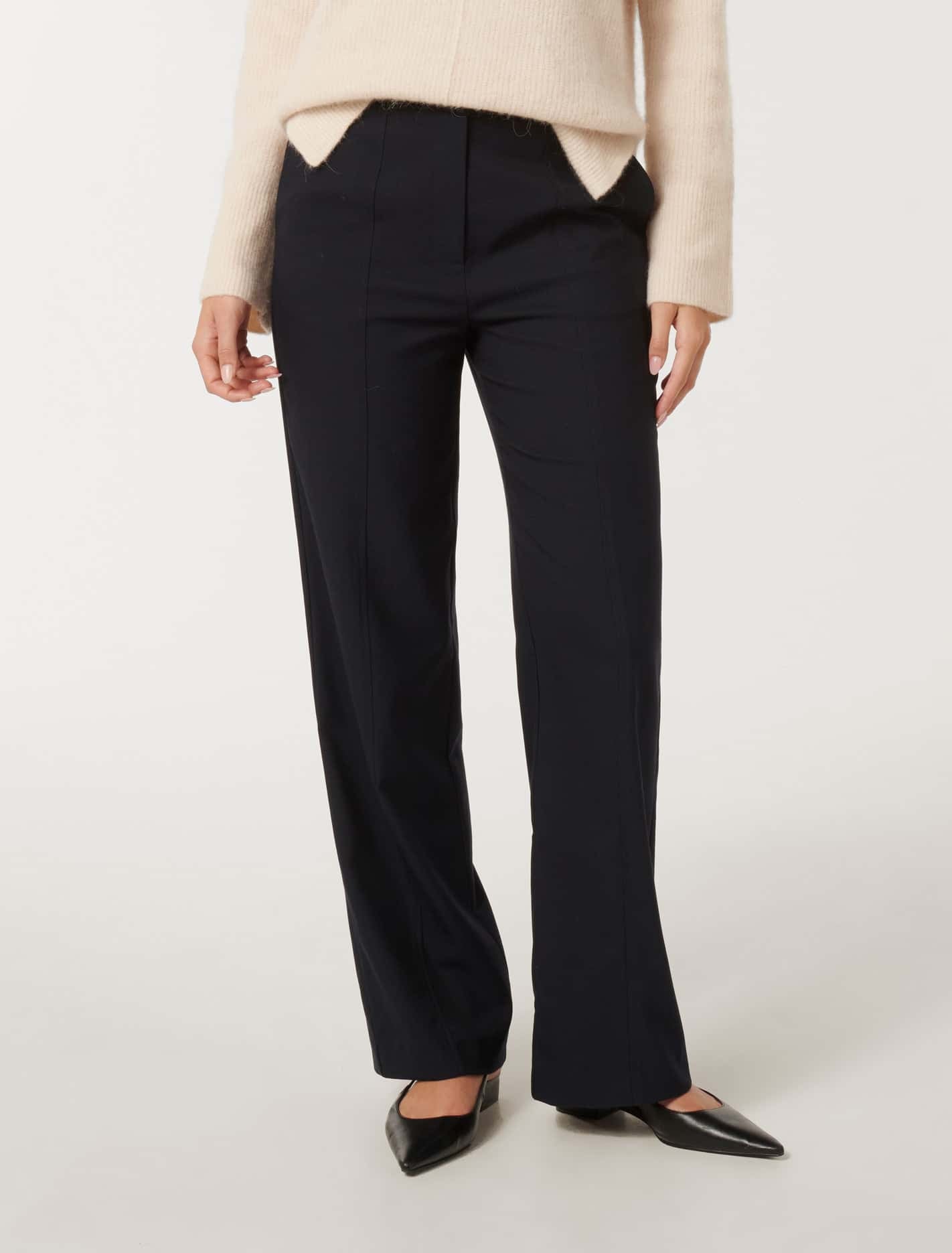 Brielle Straight Leg Pant Navy