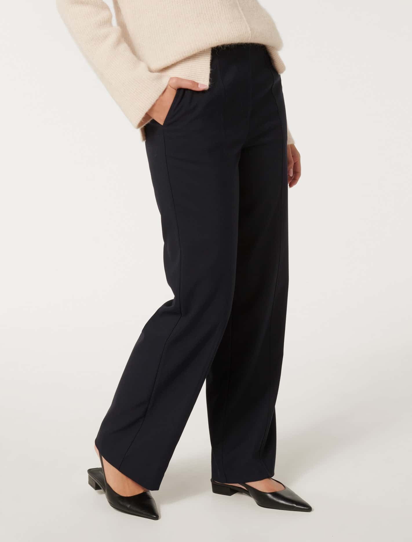 Brielle Straight Leg Pant Navy