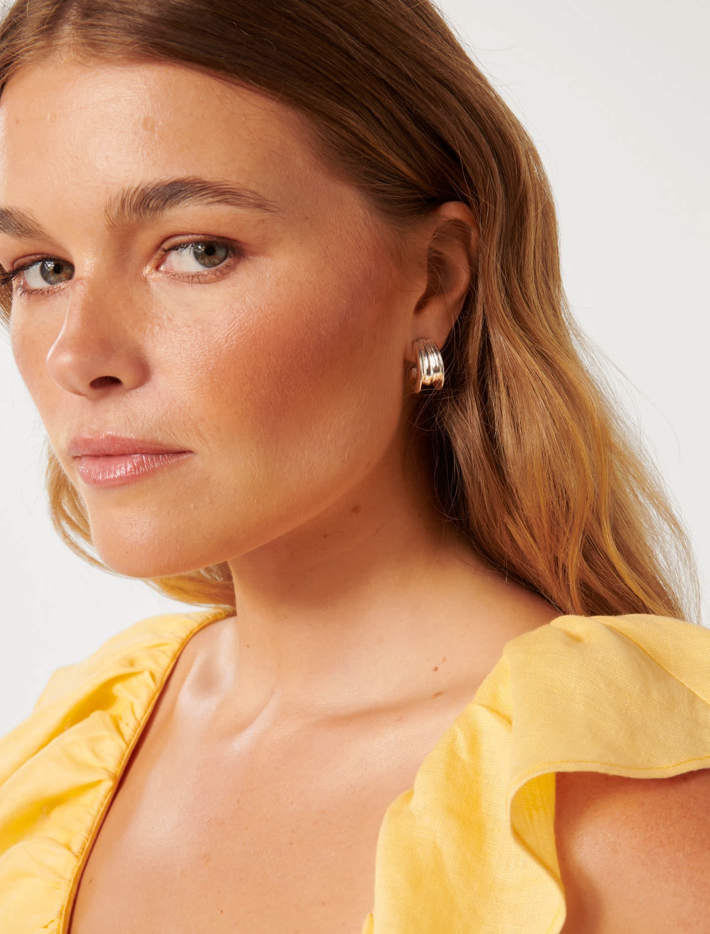 Signature Holly Hoop Panel Earring Silver