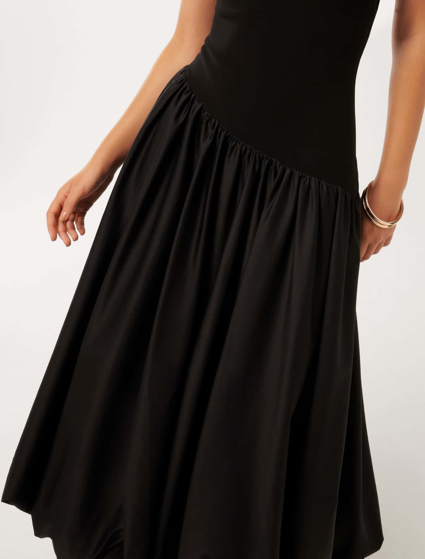 Delilah Bubble-Hem Midi Dress Black