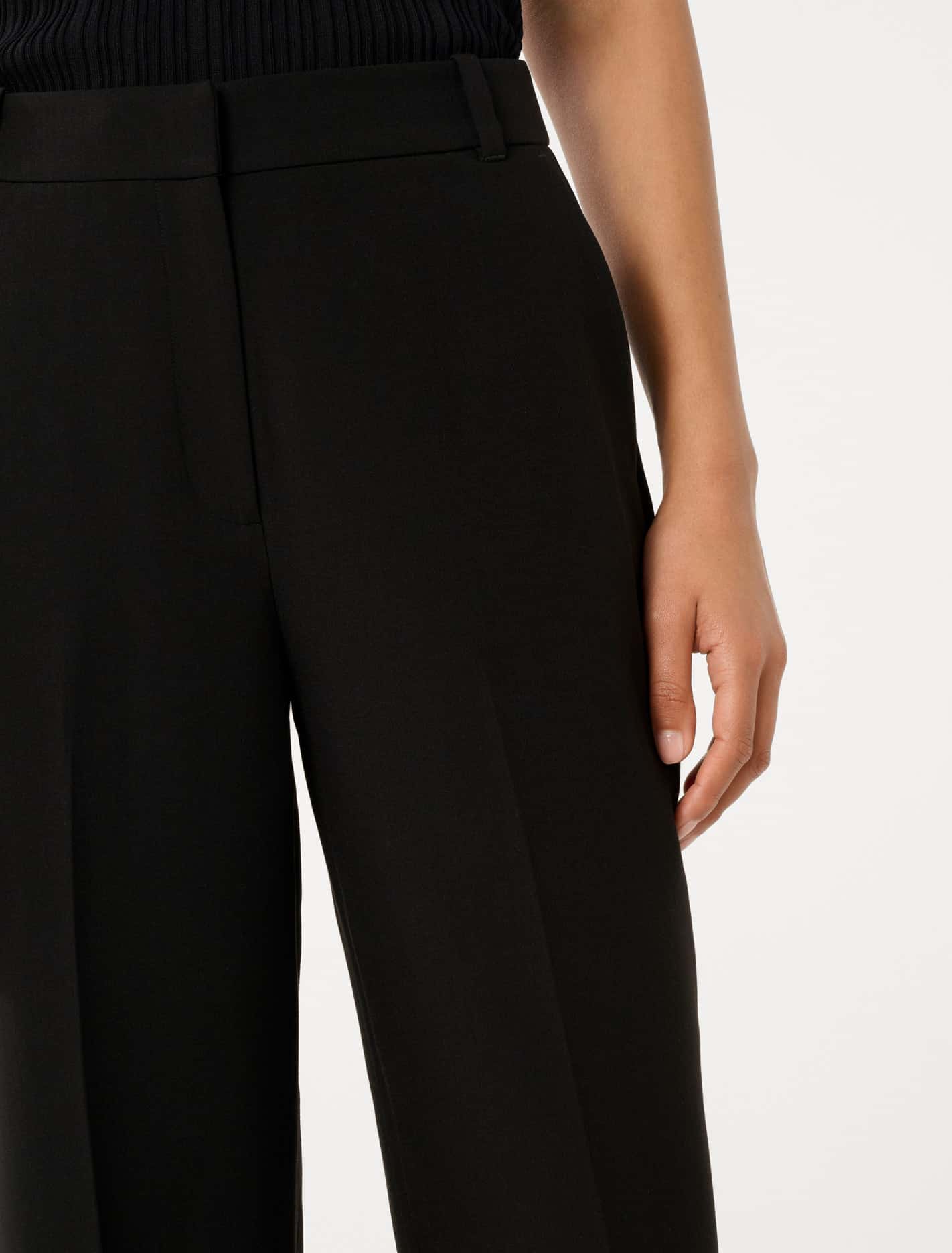 29000901