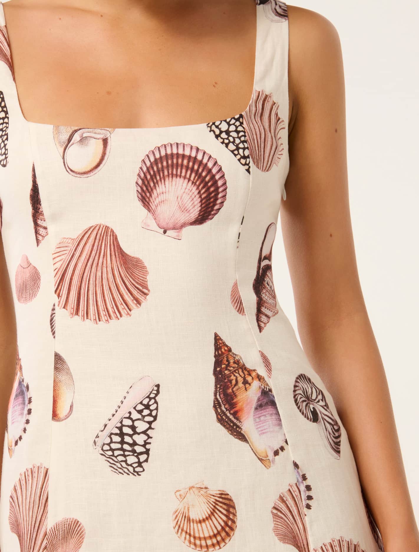 Lourdes Seamed Linen Mini Neutral Seashore