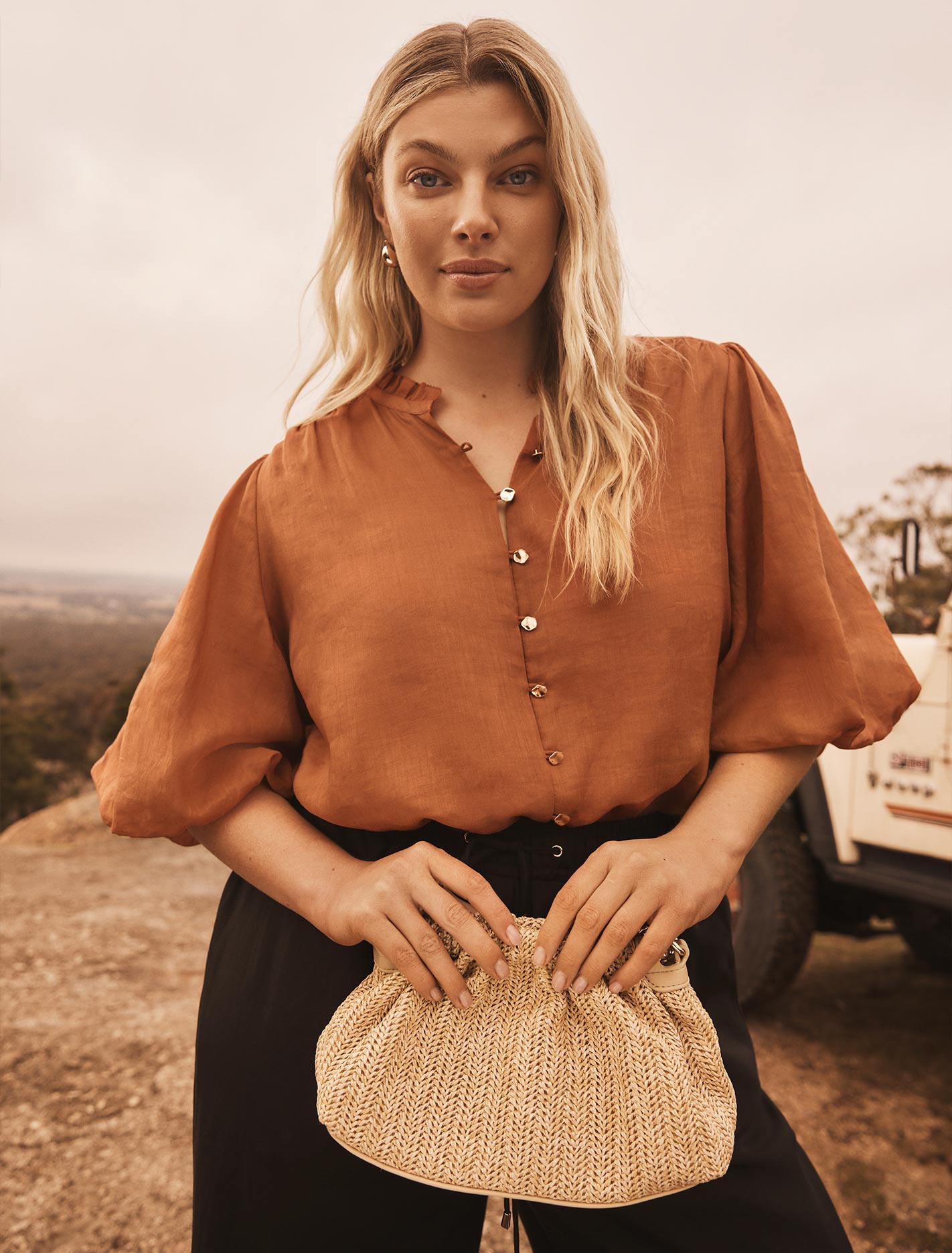 Paloma Curve Puff Sleeve Blouse Mocha Bisque