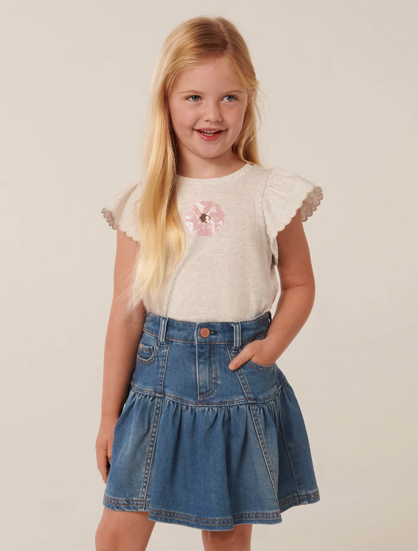 Tina Flutter Girls T-Shirt Snow Grey Marle