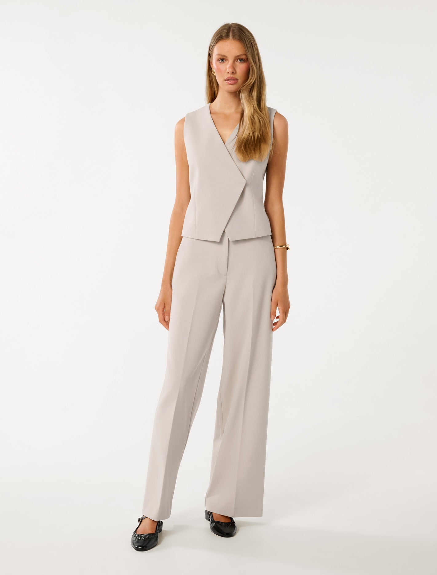 Cari Straight-Leg Pants Light Pebble Suit