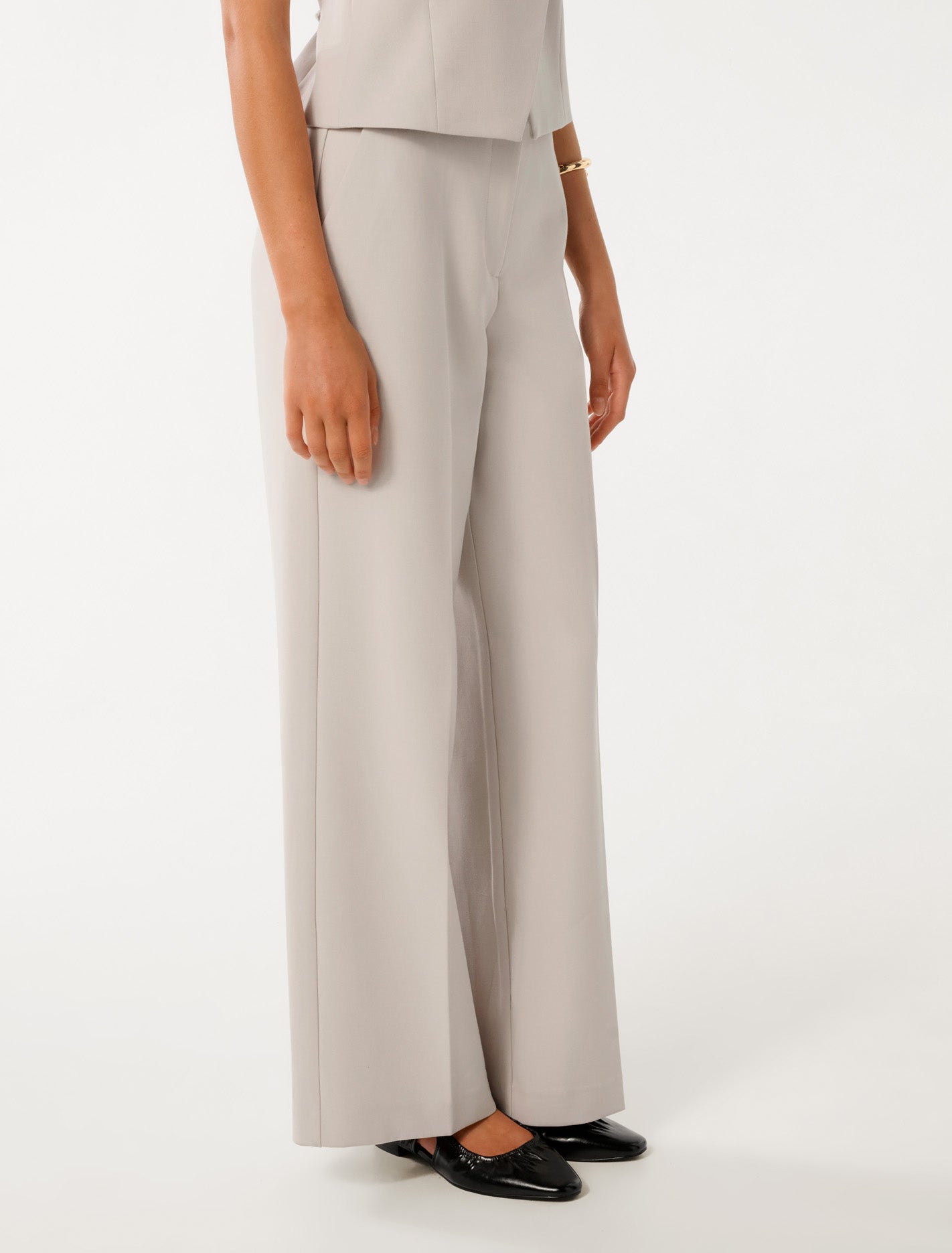 Cari Straight-Leg Pants Light Pebble Suit