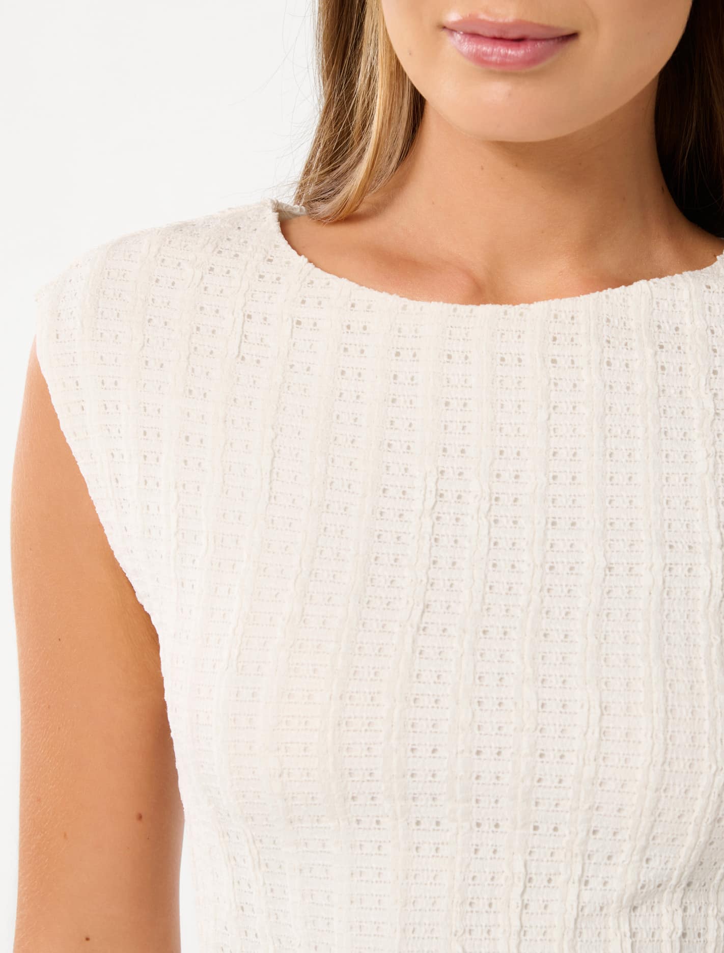 Carson Textured Top Cream
