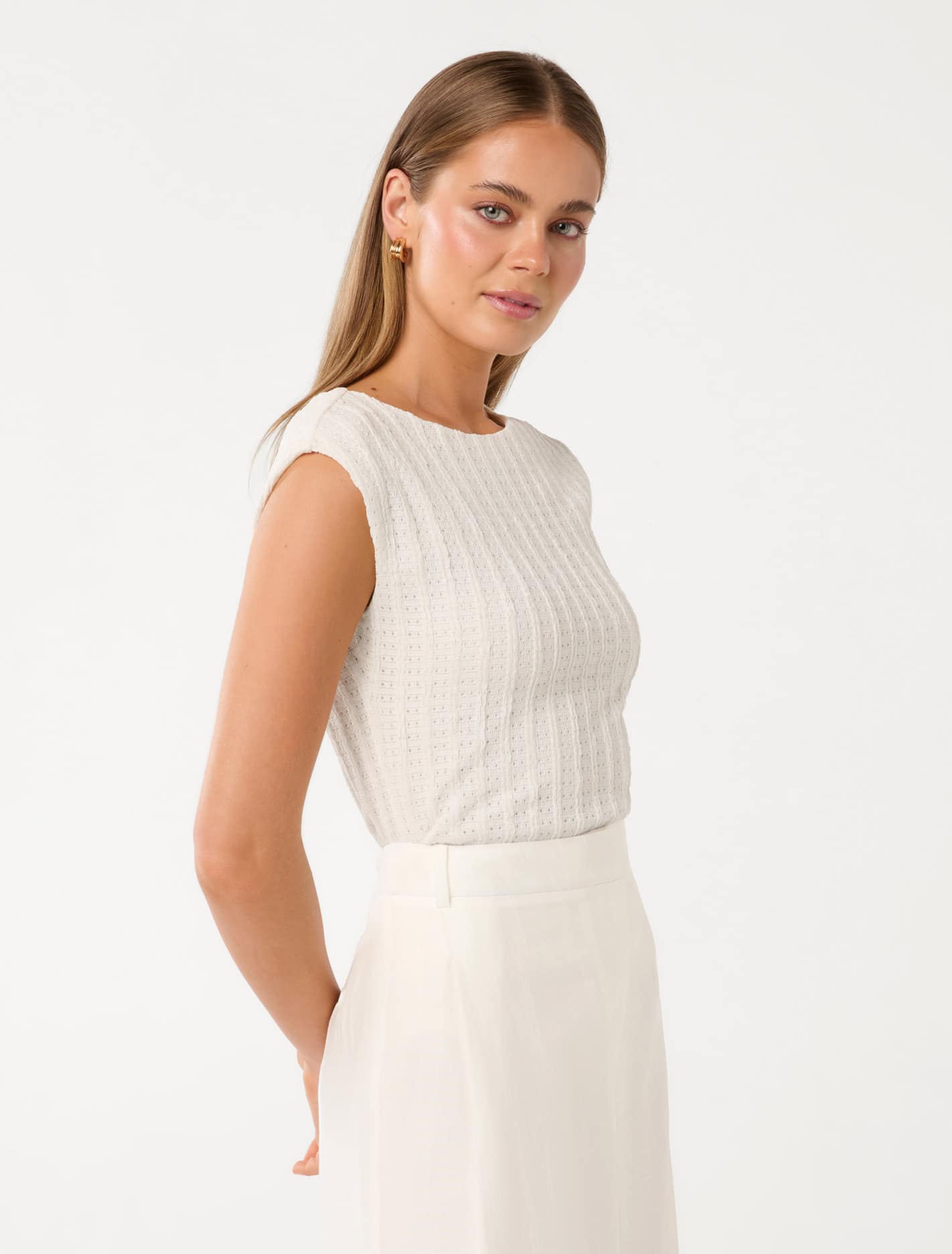 Carson Textured Top Cream