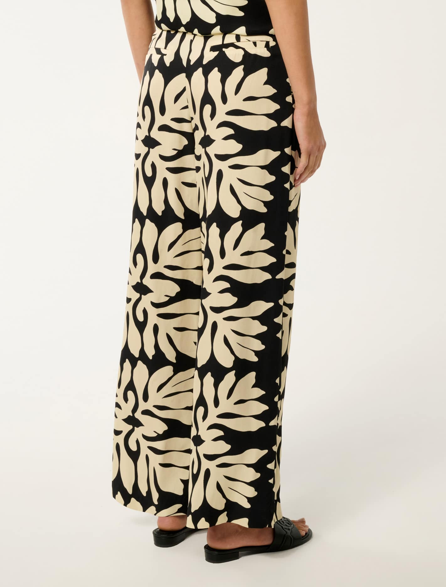 Flossie High-Waisted Pants Black Palmira Co-ord