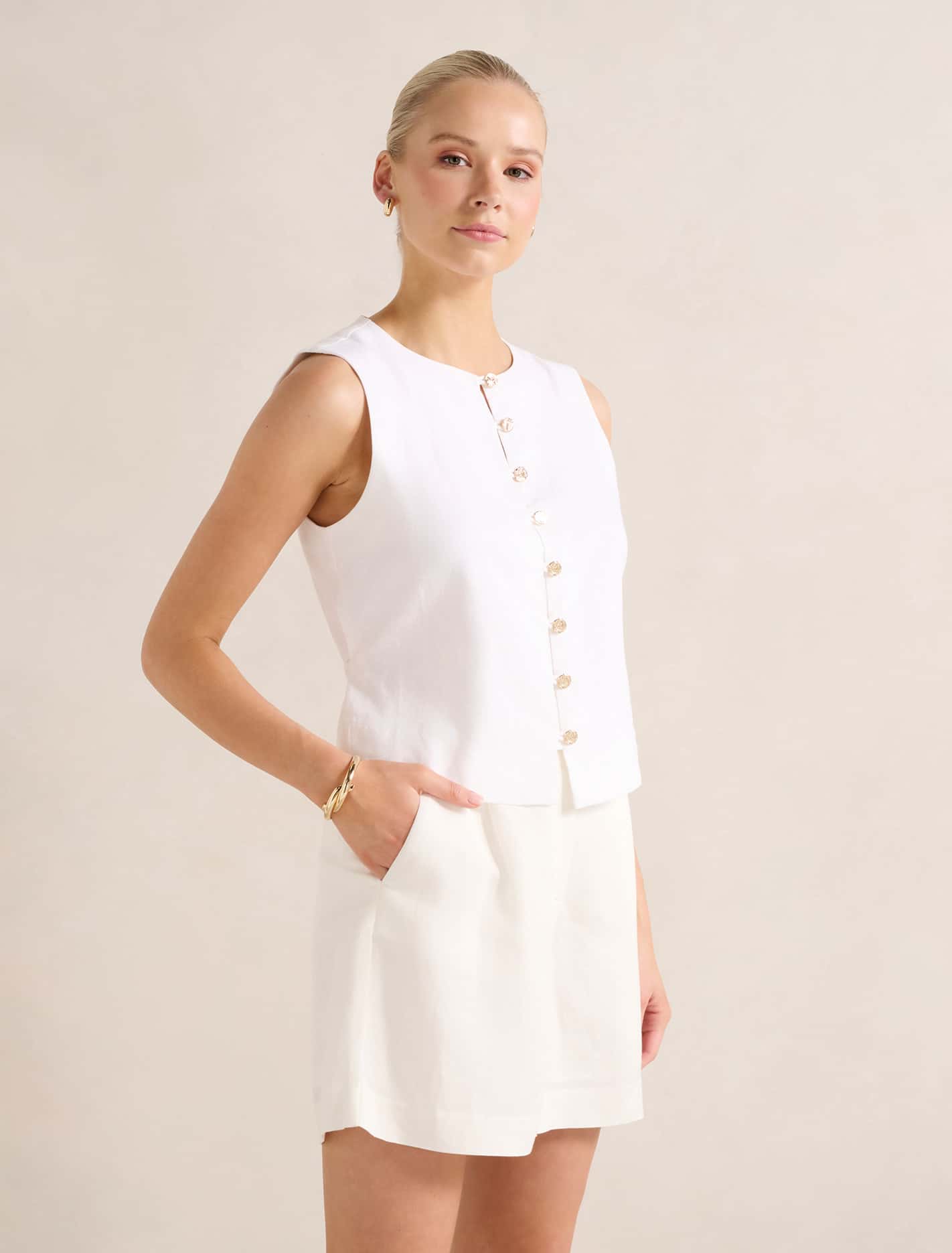 Immy Linen Vest Porcelain
