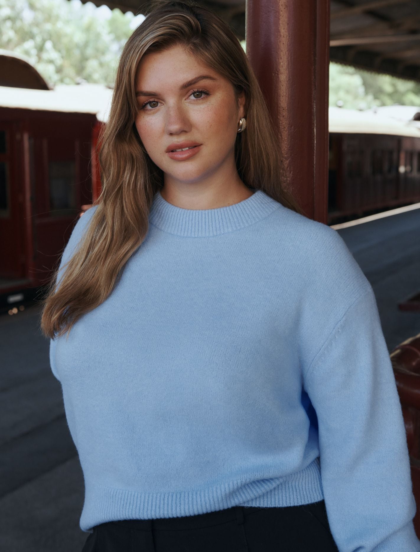Millie Curve Crew Neck Jumper Dusty Blue