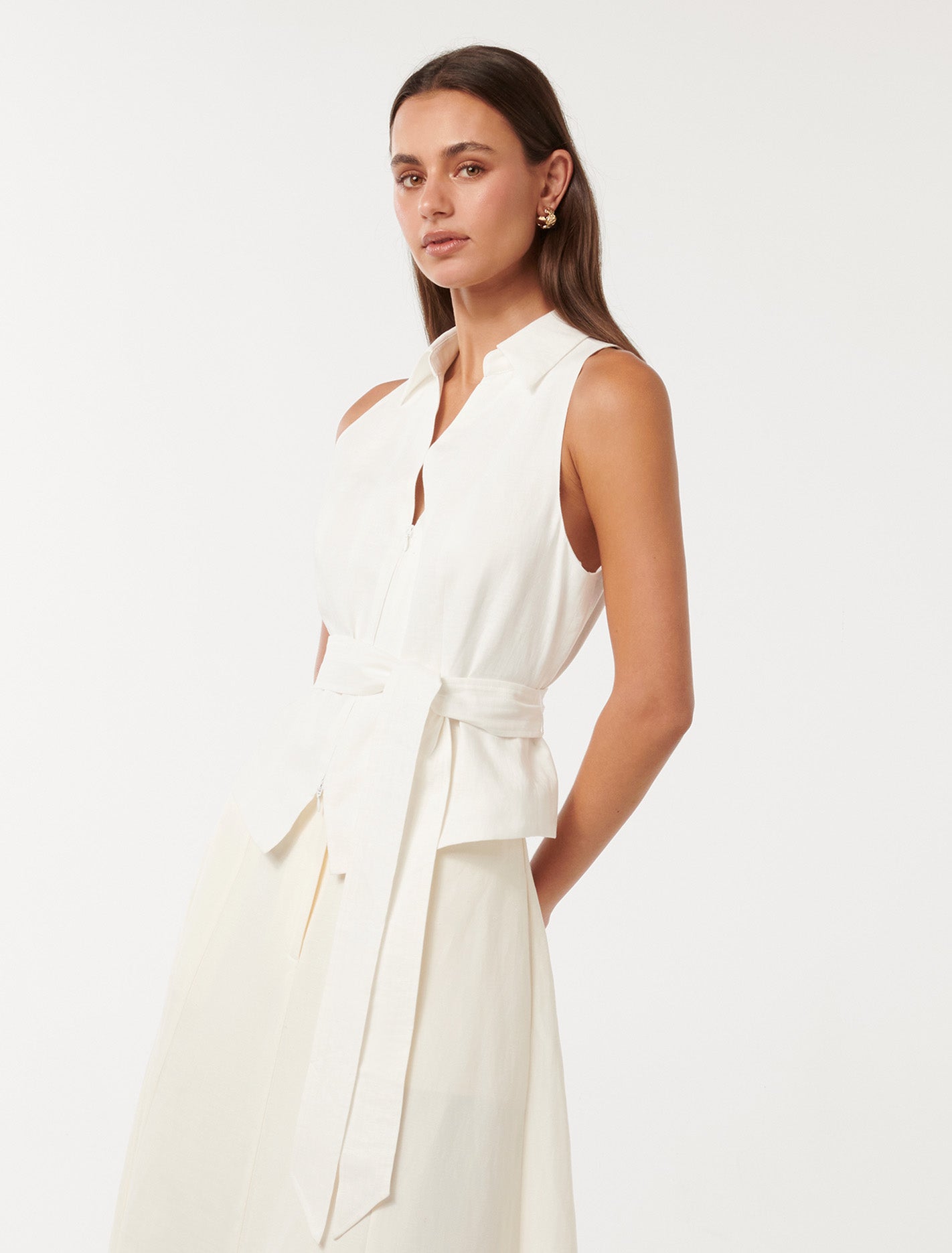 Daisy Tie Front Vest Porcelain