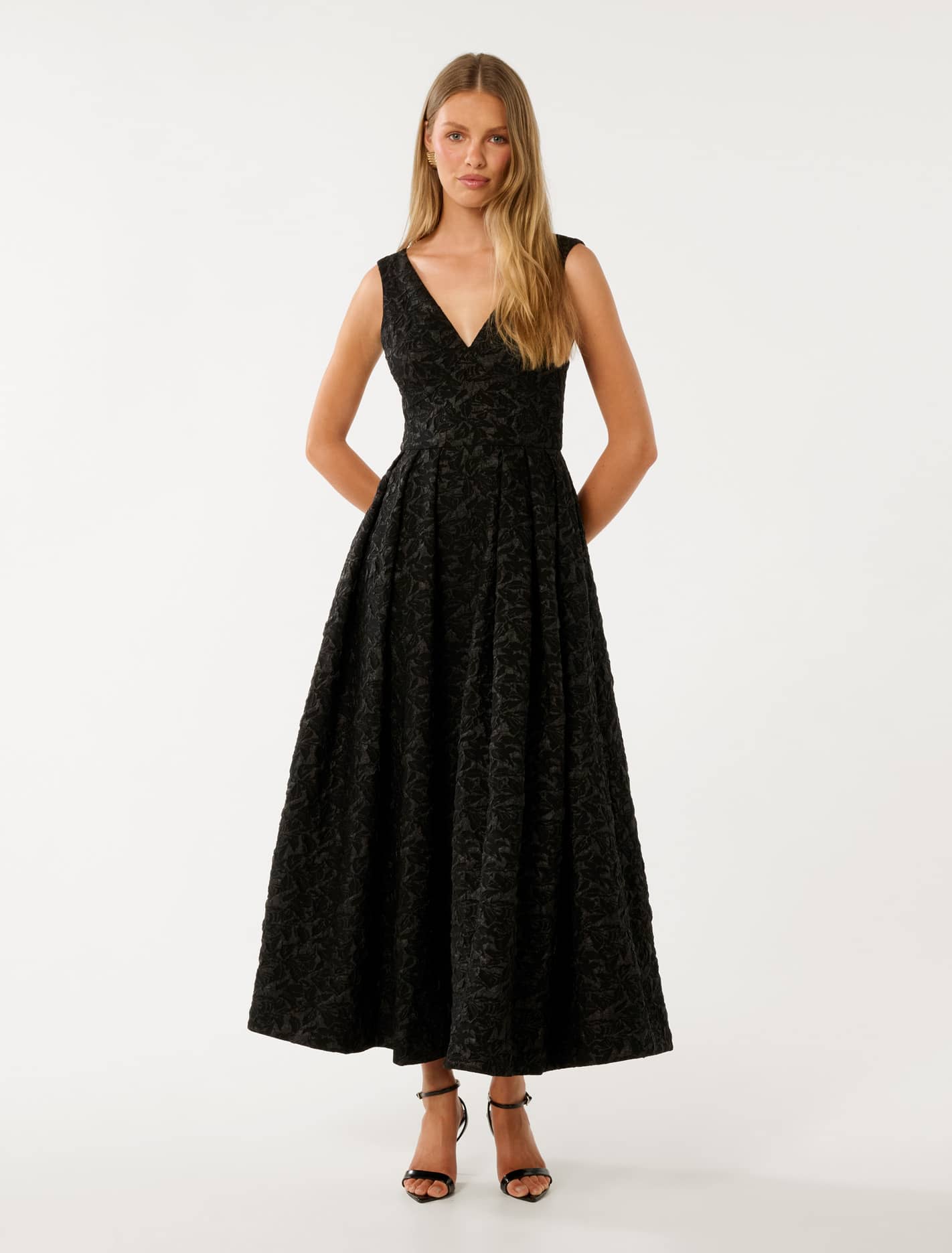 Tiffany Jacquard Maxi Dress Black