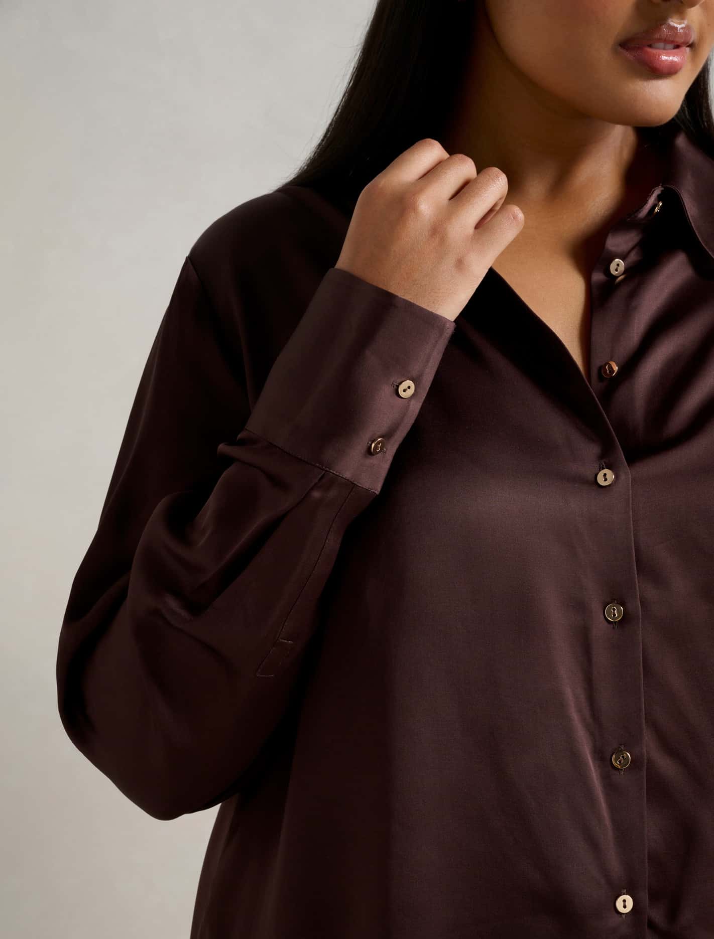 Coco Curve Satin Shirt Warm Chocolate