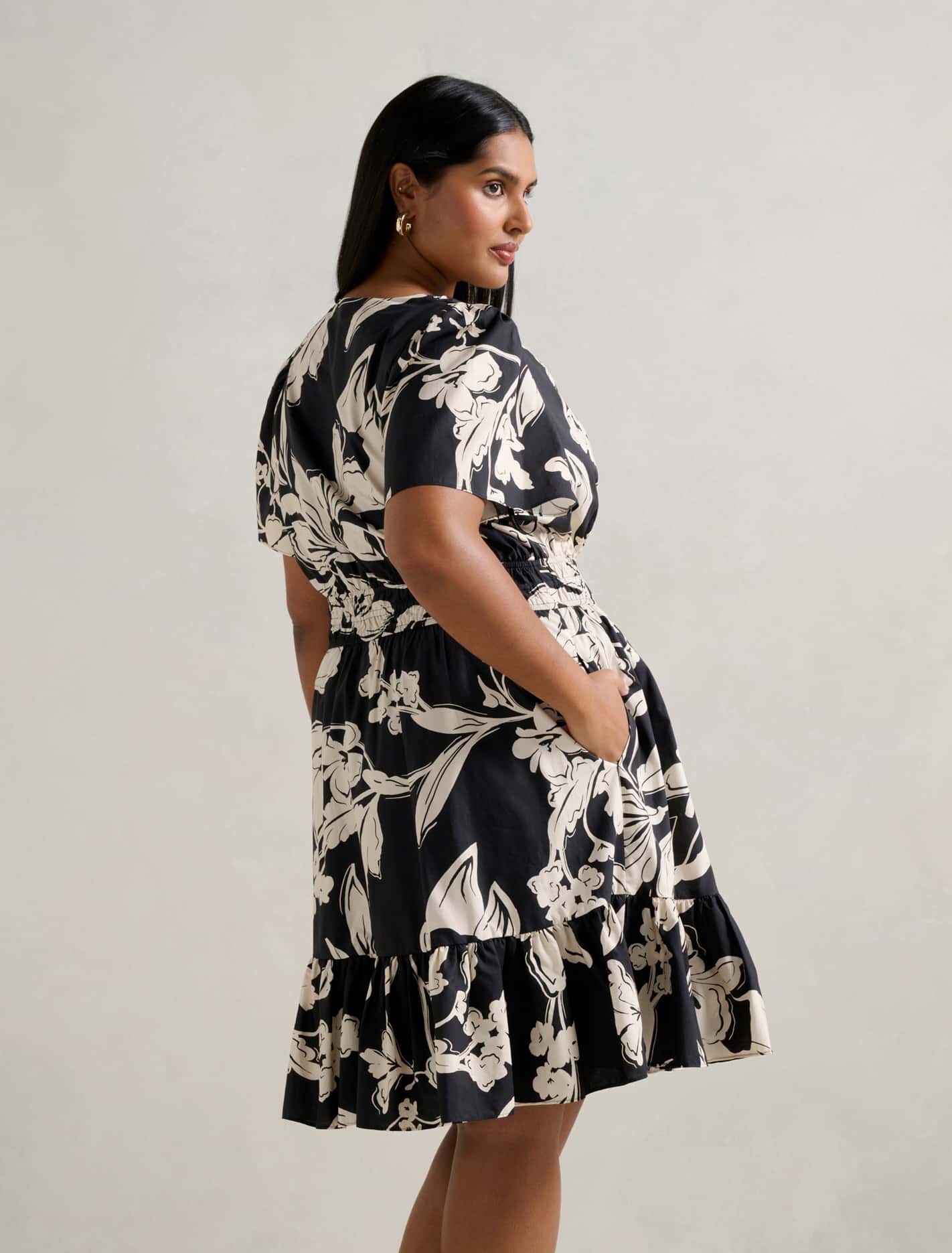 Eleanor Curve Short Sleeve Mini Hyland Floral