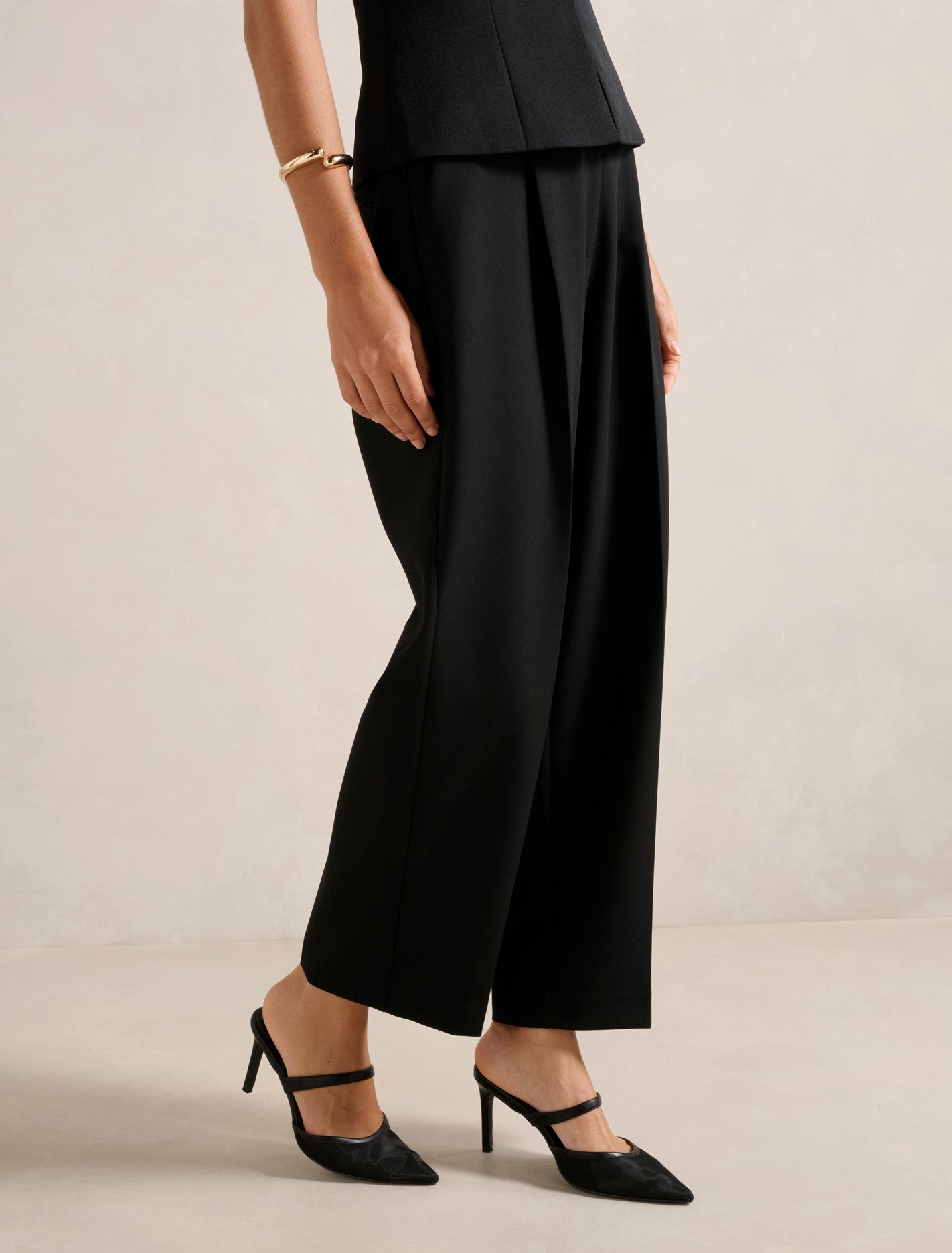 Felicity Barrel Leg Trousers Black
