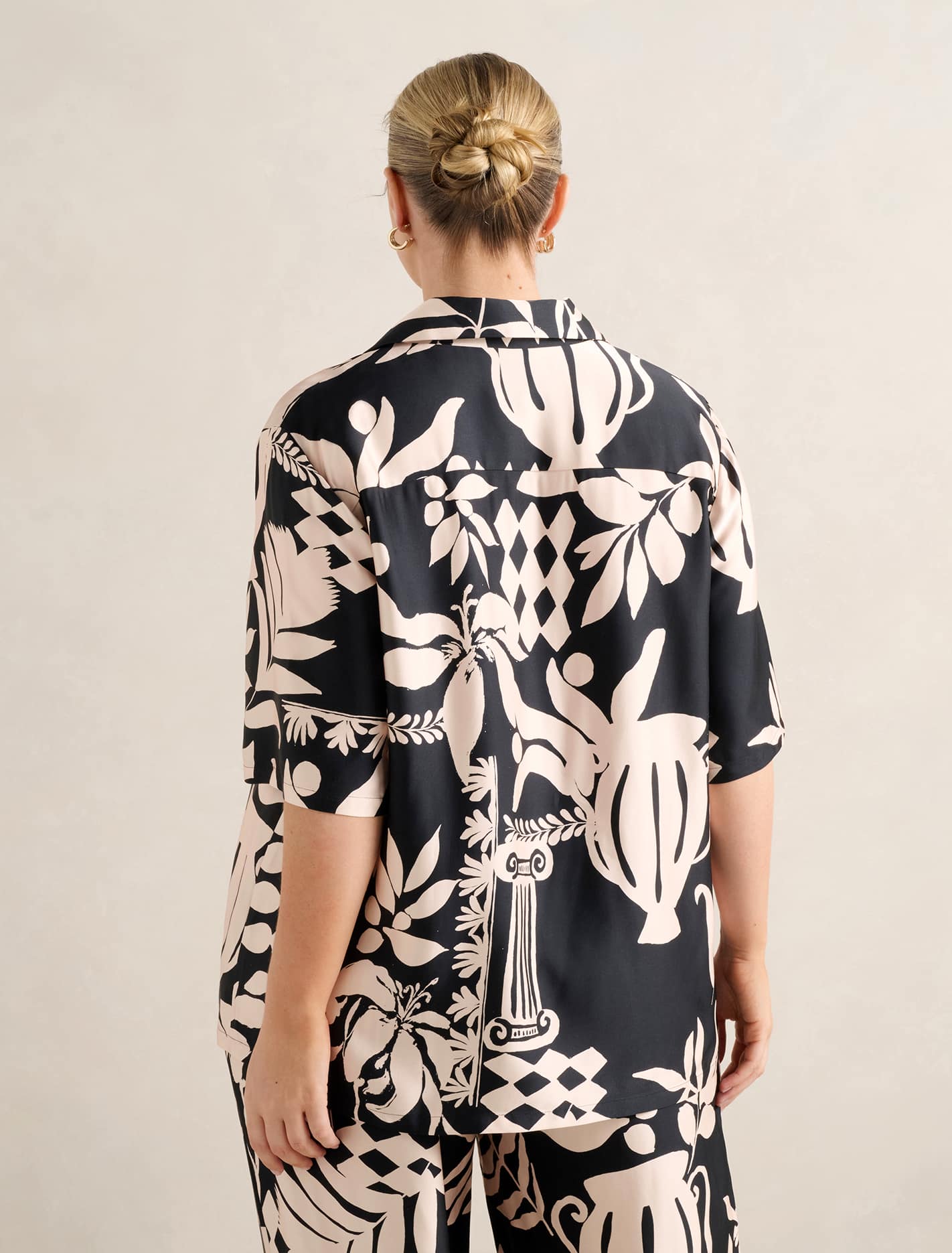 29693202